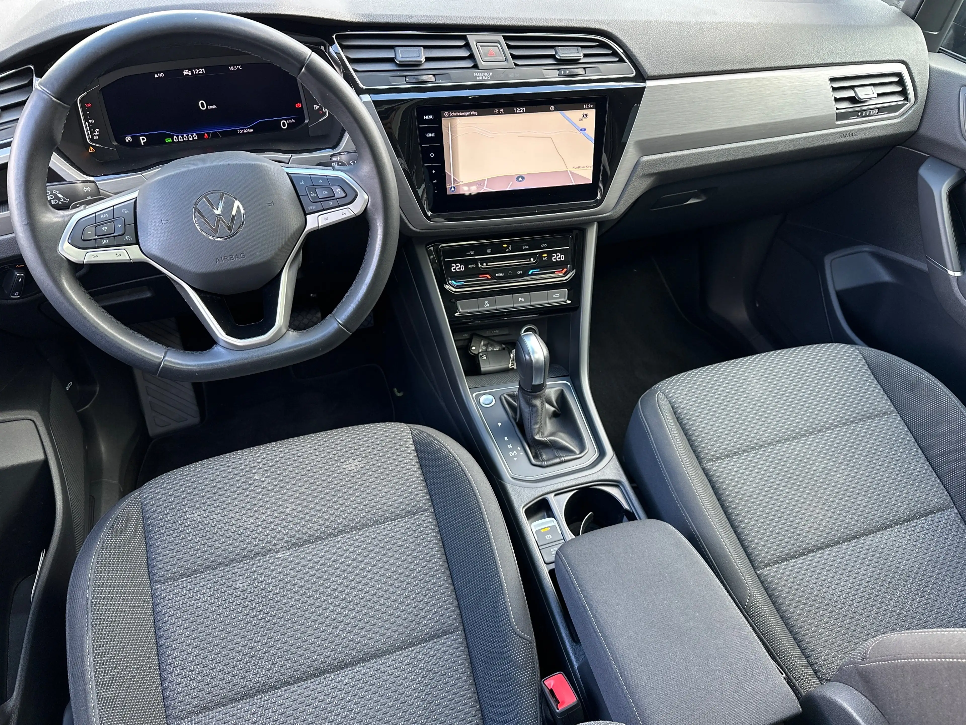 Volkswagen Touran 2.0 TDI DSG CL 7-Sitzer NAV+LED+ACC+PANO — photo 14