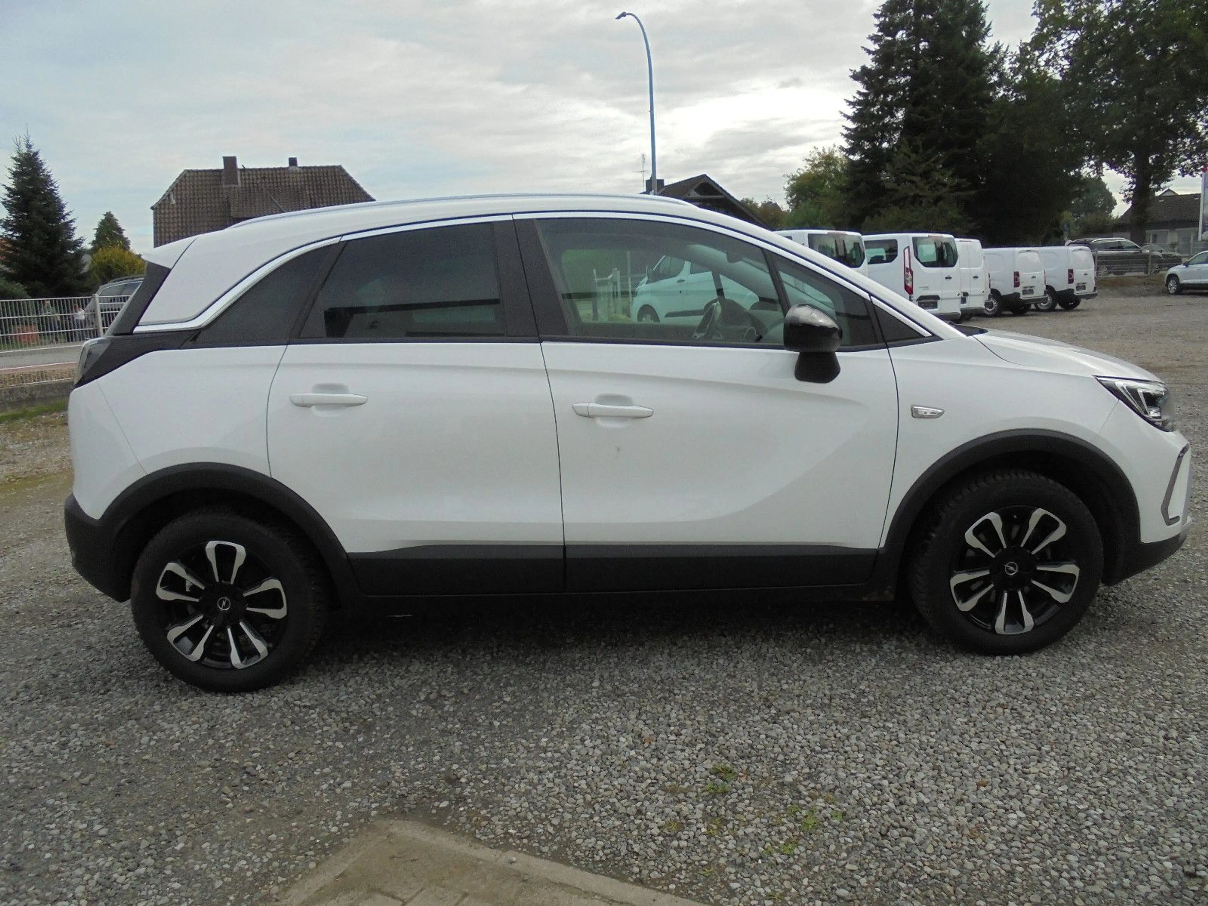 Opel Crossland X 1.2 16V Elegance SUV 1. Hand Navi — photo 7