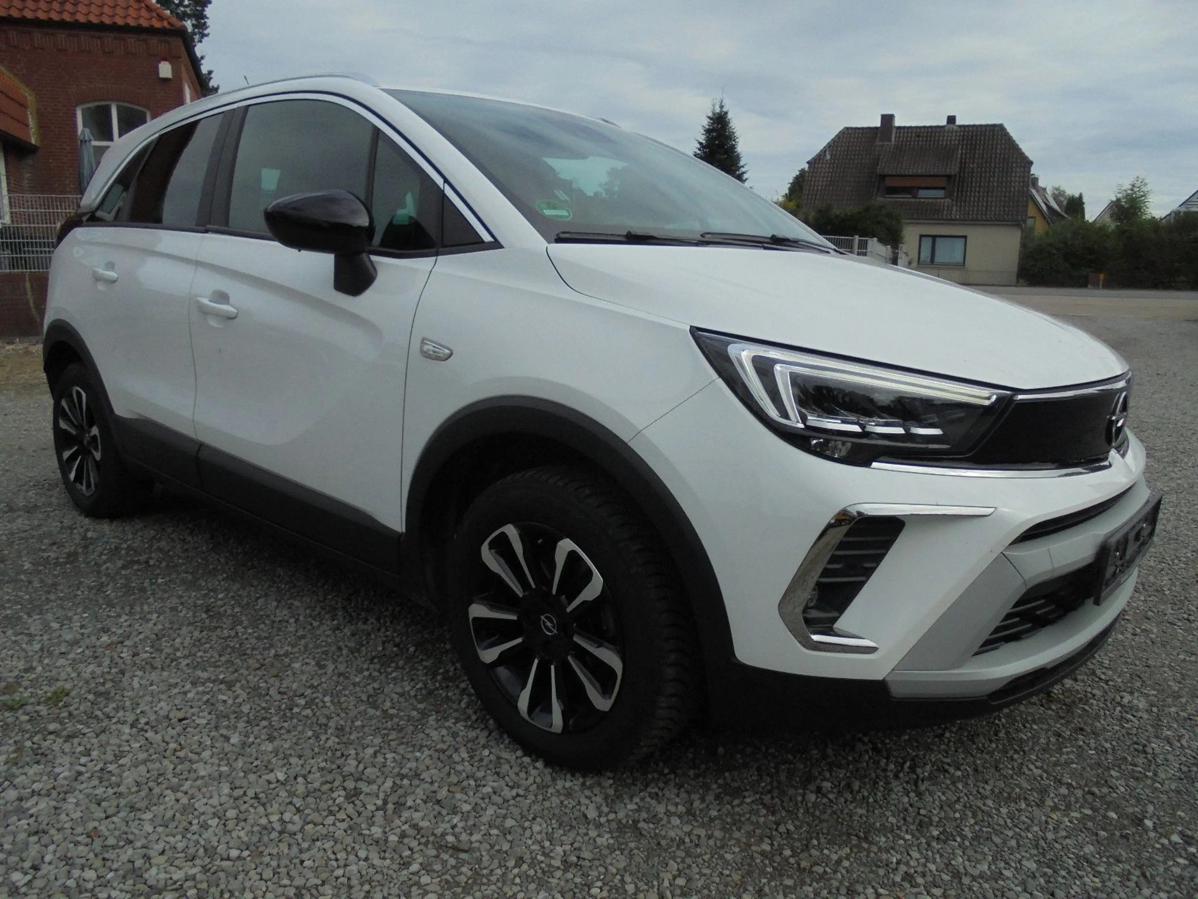 Opel Crossland X 1.2 16V Elegance SUV 1. Hand Navi — photo 3