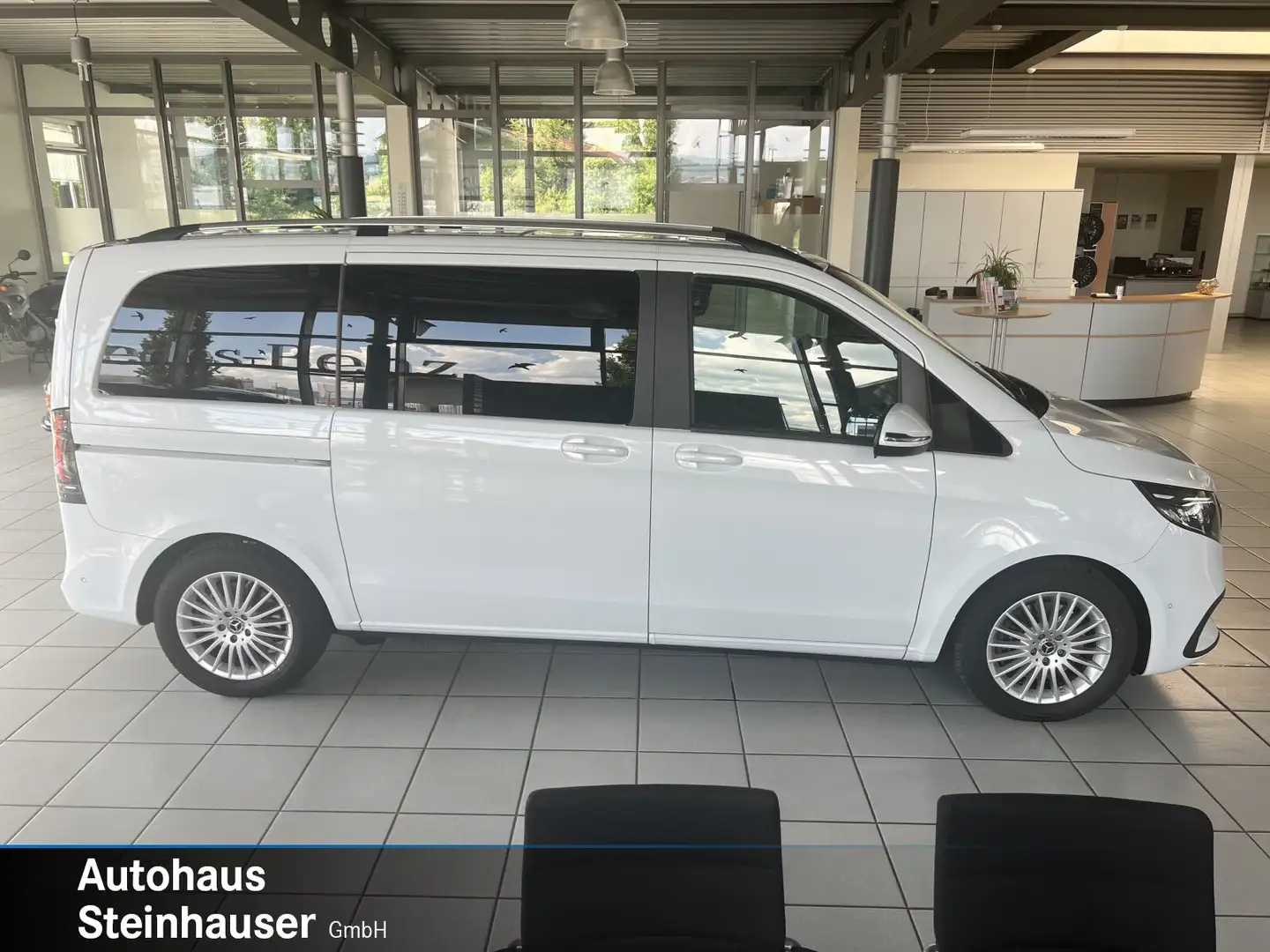 Mercedes-Benz V 220 V 220 d STYLE Kompakt AHK/7-Sitzer/Multibeam Navi Wit - 2