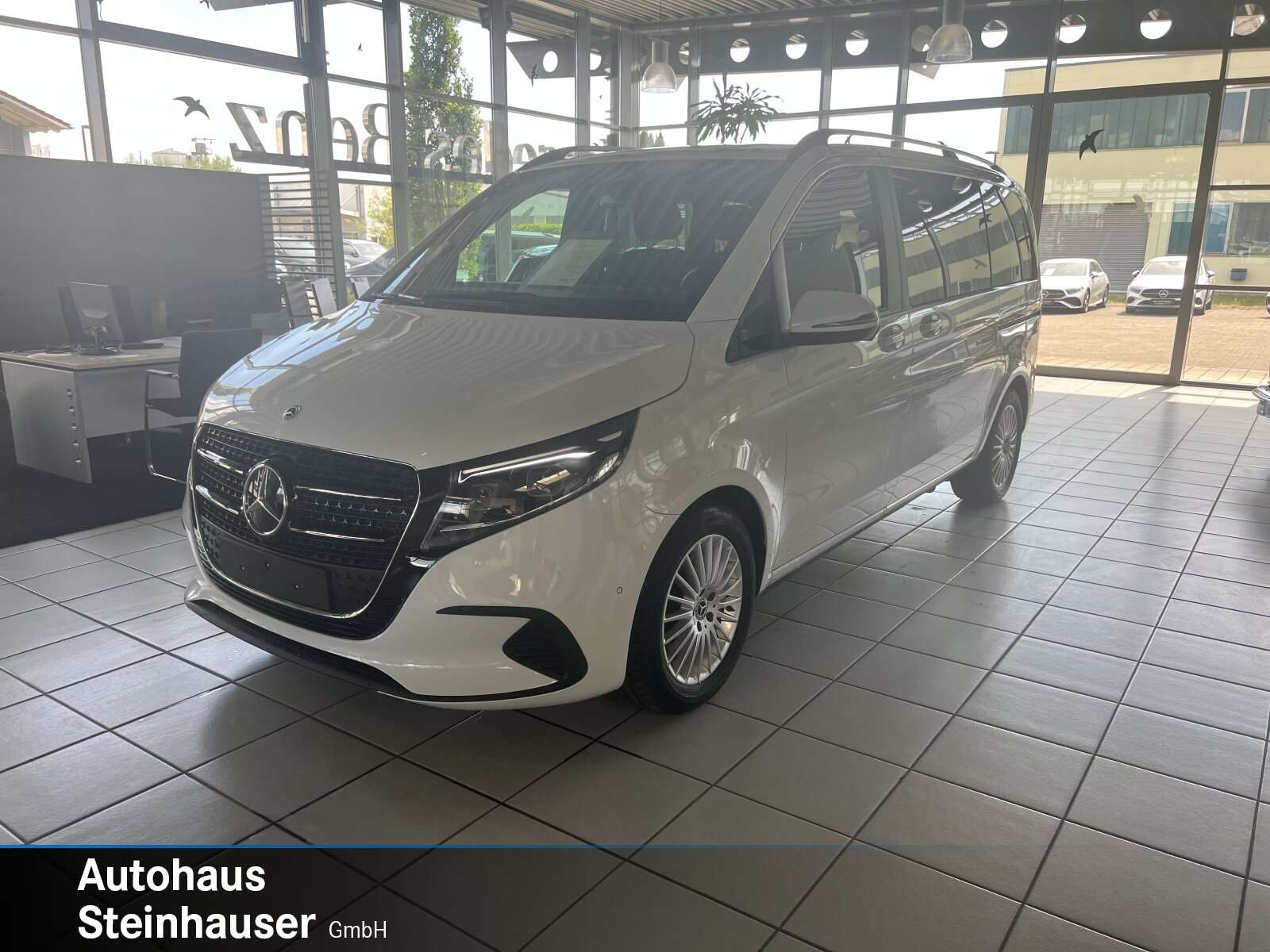 Mercedes-Benz V 220