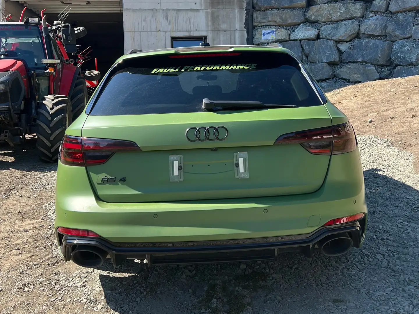 Audi RS4 RS4 Avant 3,0 TFSI quattro tiptronic Grün - 2
