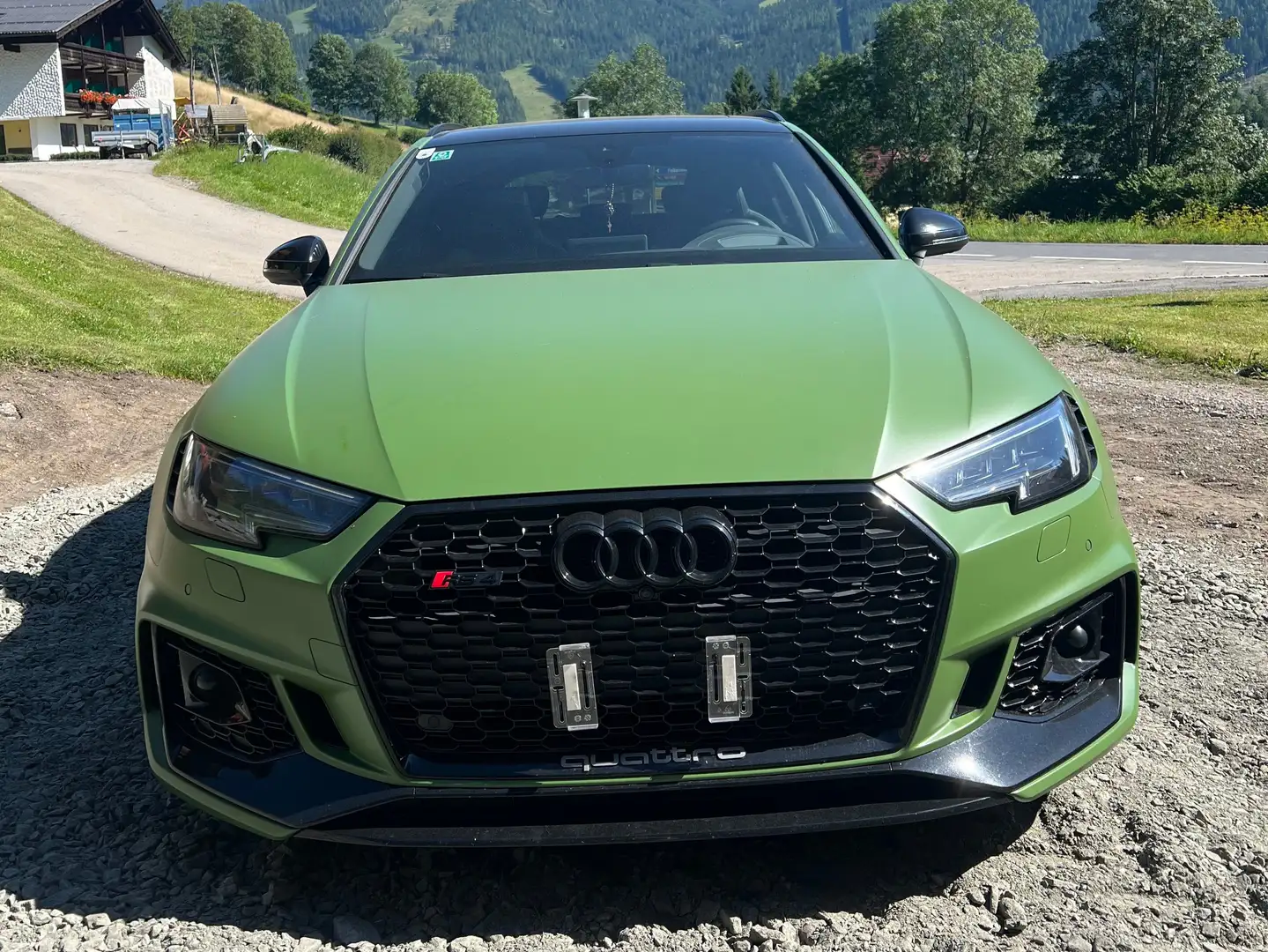 Audi RS4 RS4 Avant 3,0 TFSI quattro tiptronic Zelená - 1