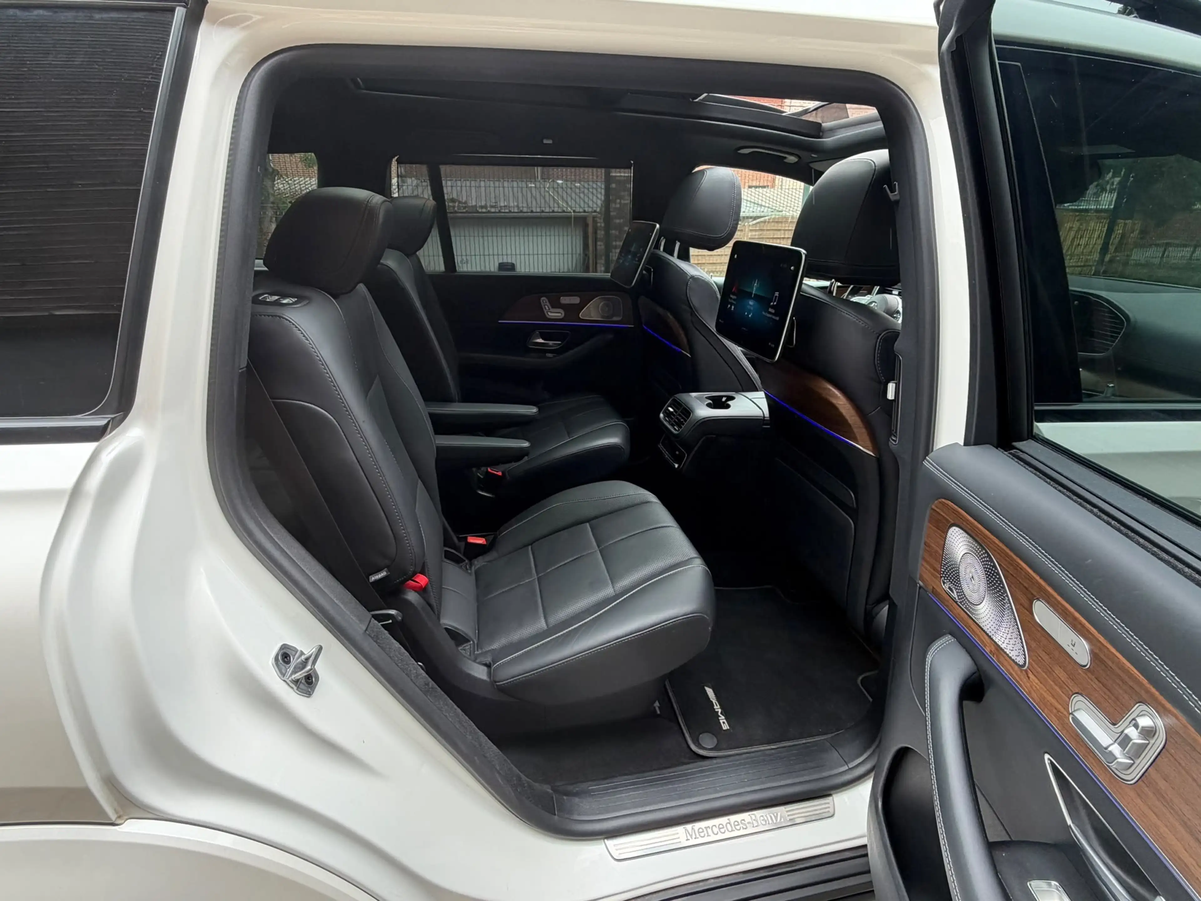 Mercedes-Benz GLS 400 GLS 400 d 4-Matic — photo 12