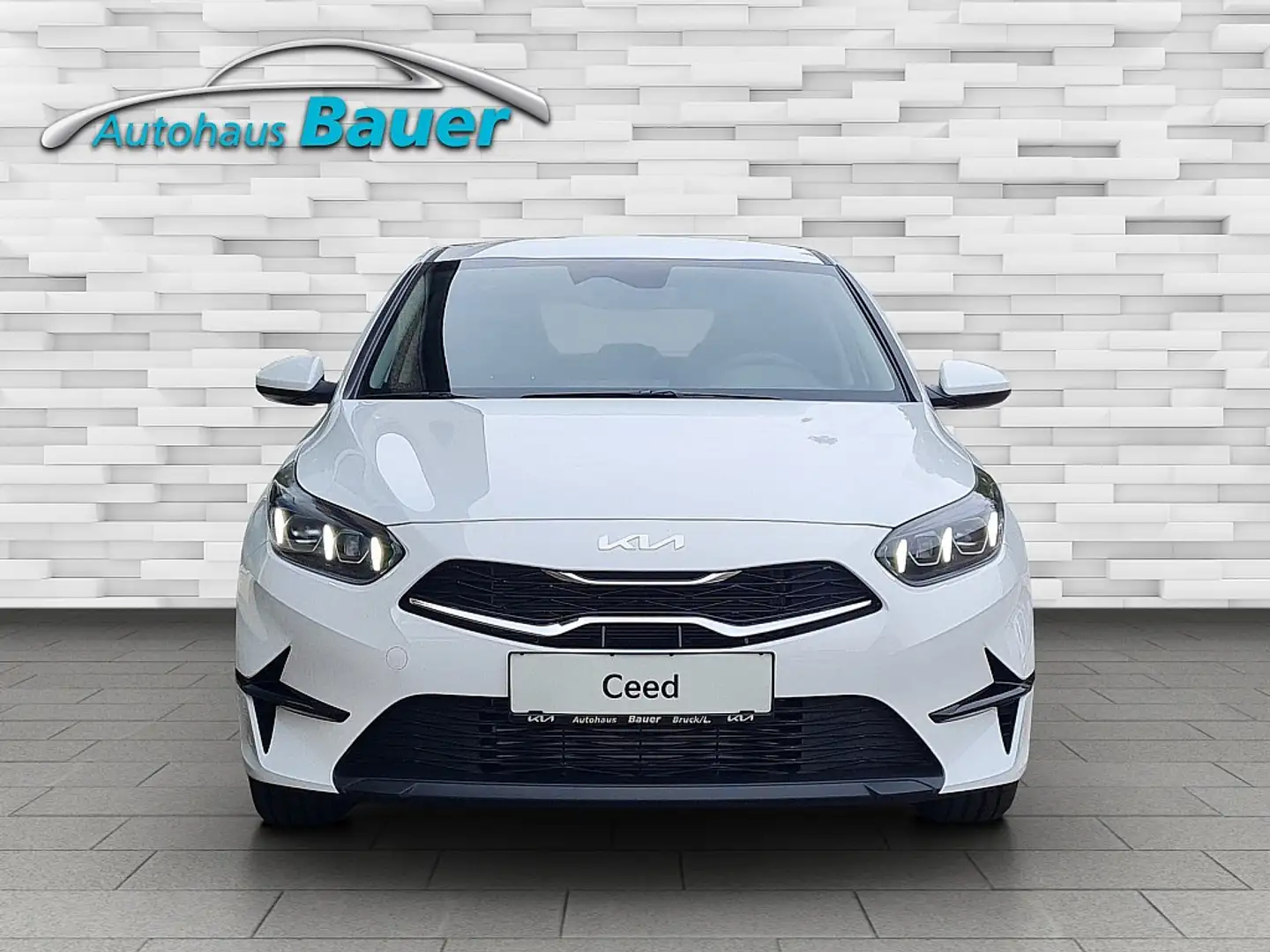 Kia Ceed / cee'd ceed 1,5 TGDI Silber P2 Weiß - 2