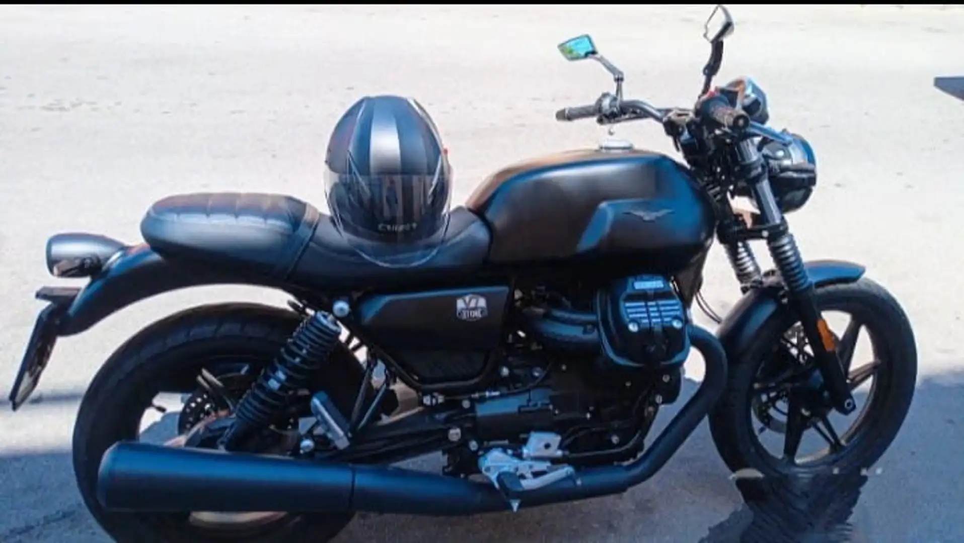 Moto Guzzi V 7 Centenario Negru - 1