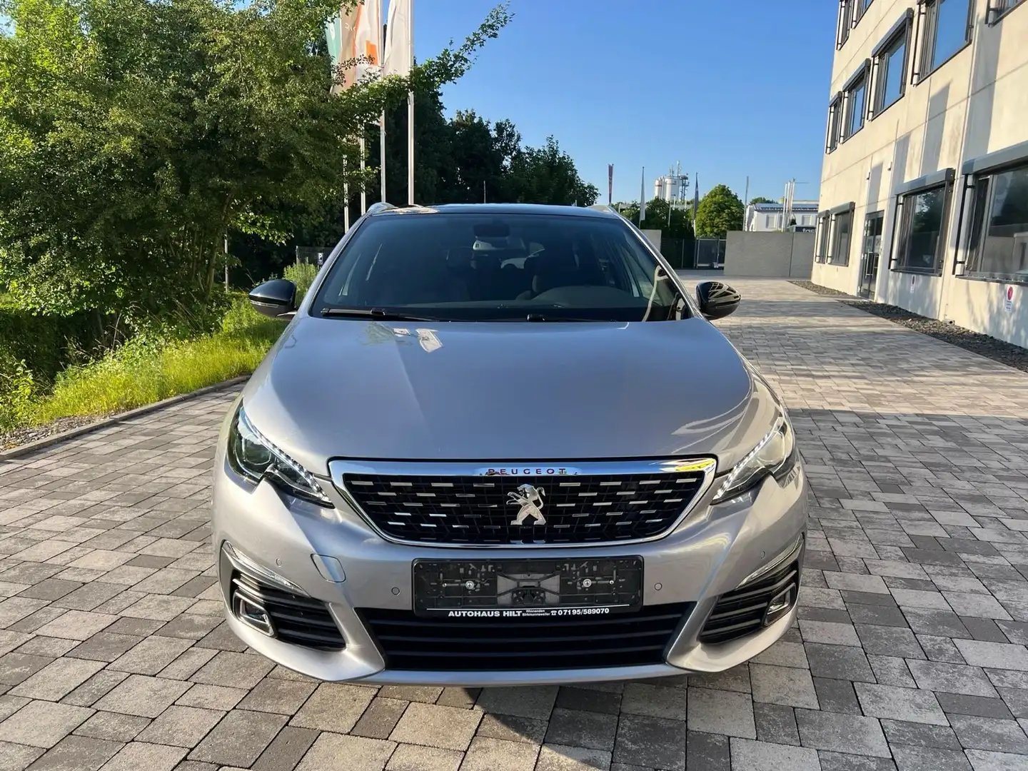 Peugeot 308 SW Allure Grau - 2