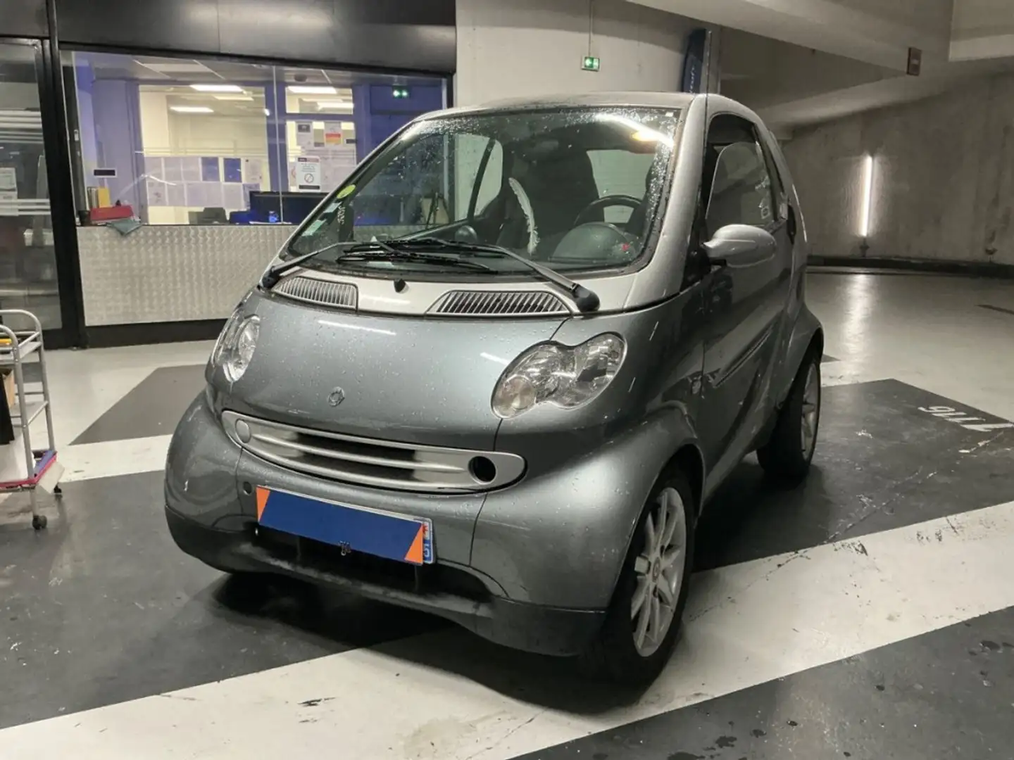 smart forTwo Coupé 45 Passion Aut. Gris - 2