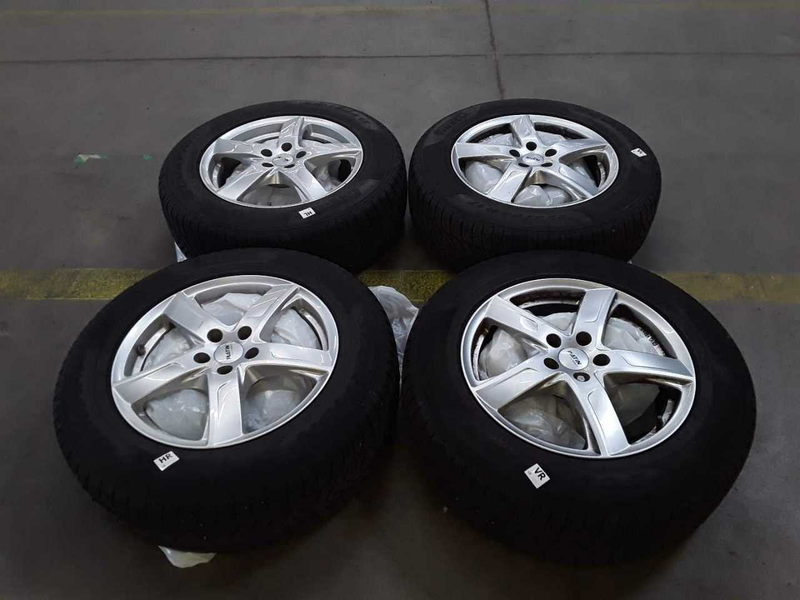 Ford Kuga 1.5 EcoBlue Cool&Connect SpoSi Lane Navi — photo 14