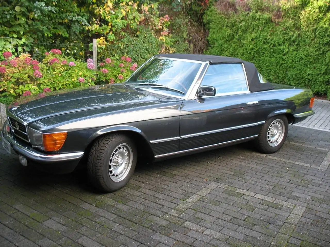 Mercedes-Benz SL 280 R 107 Cabrio, foto 2