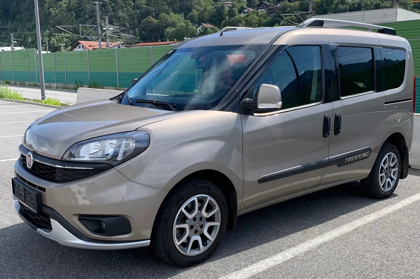 Fiat Doblo Doblo 1,6 MultiJet 120 Trekking Start Bronze - 2
