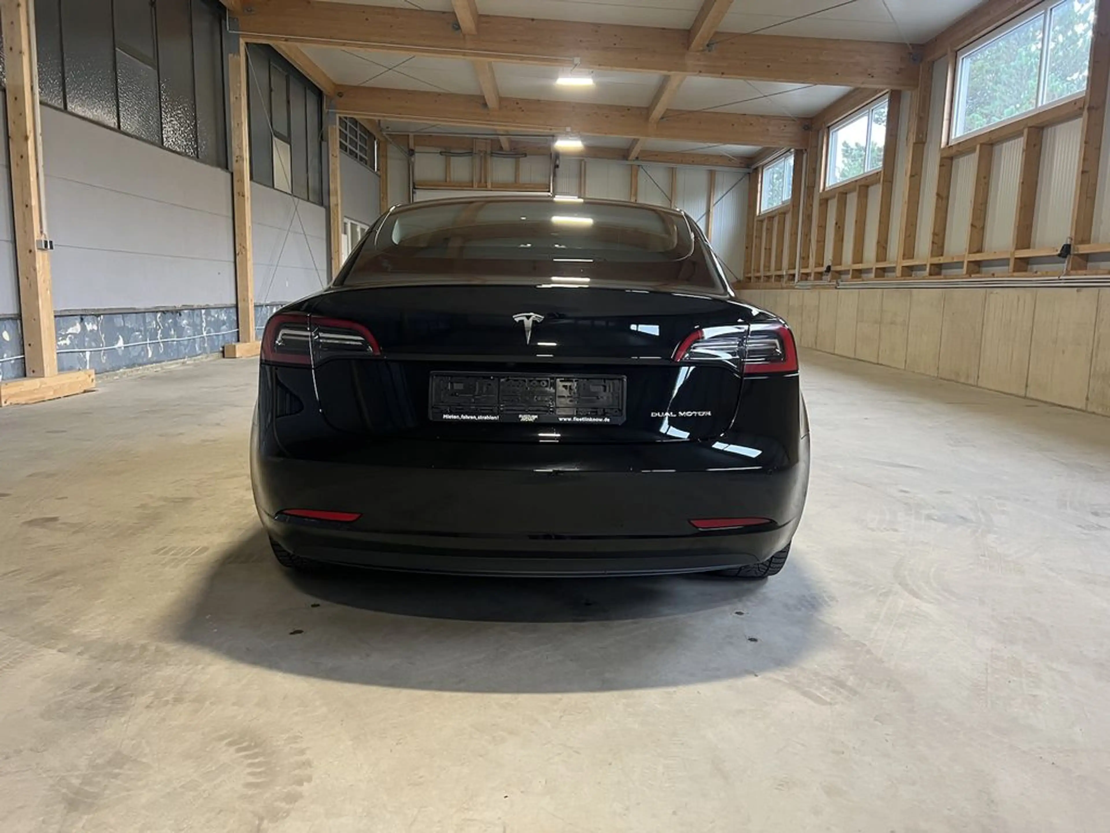Tesla Model 3 Long Range Dual AWD — photo 7