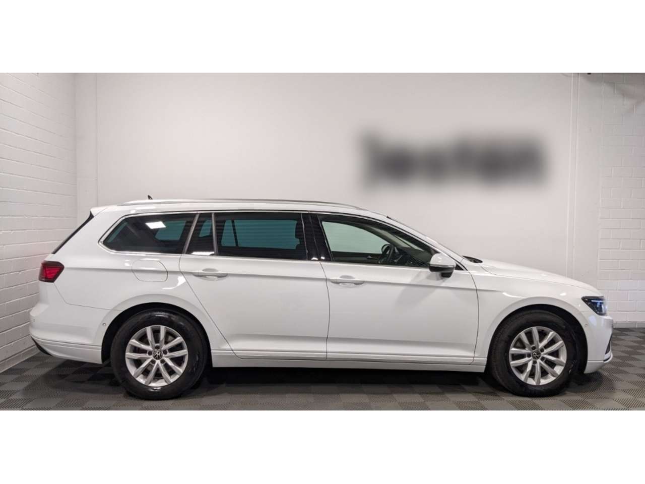 Volkswagen-Passat-Business 2.0 TDI HUD MATRIX ACC VIRTUAL
