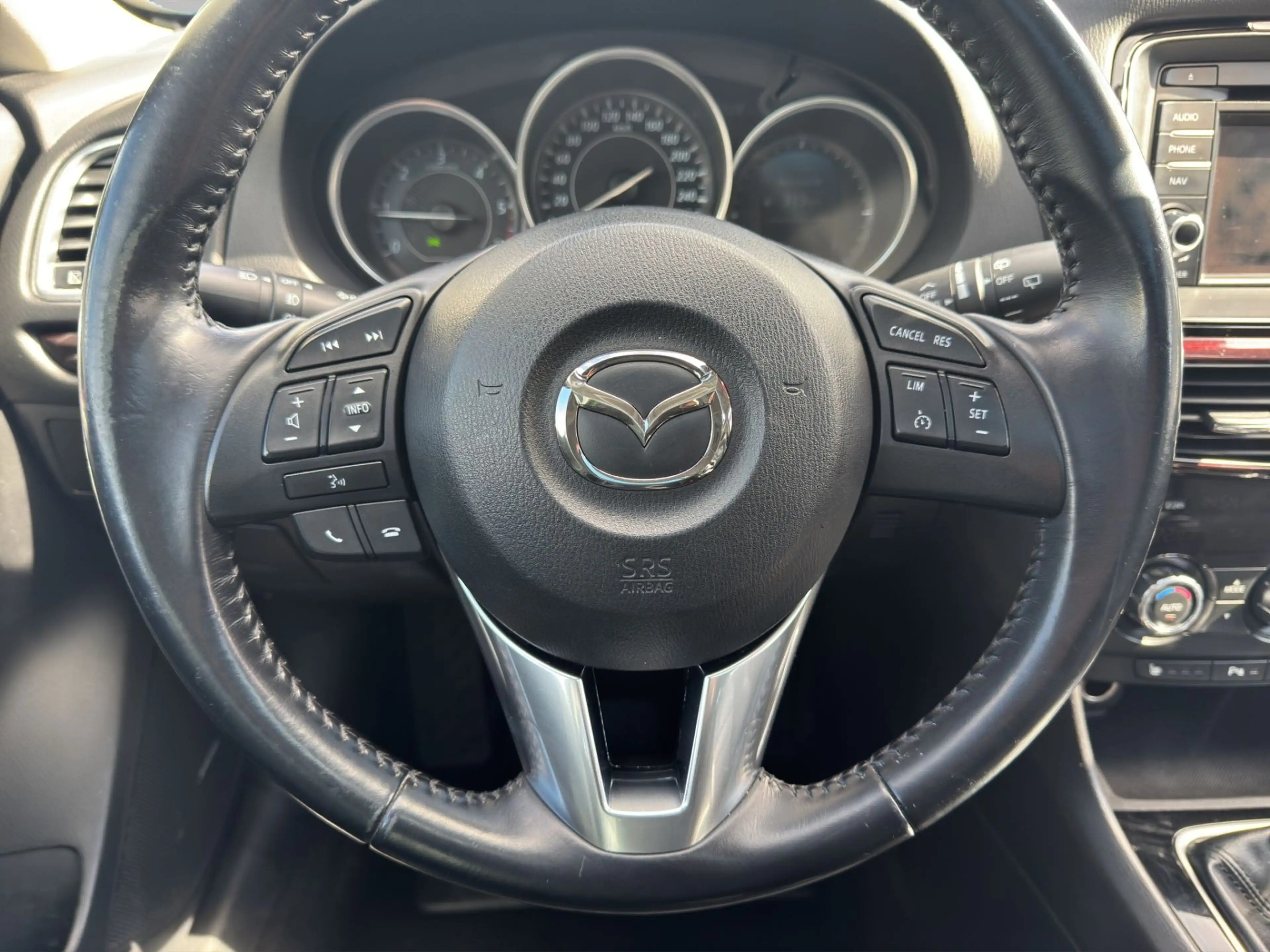 Mazda 6 2.2 CD DPF Sports-Line — photo 13