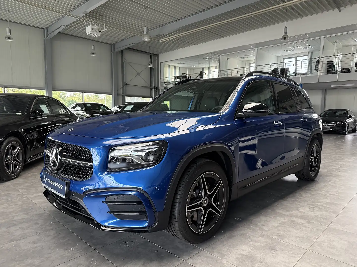 Mercedes-Benz GLB 250 4M AMG PREMIUM DISTRONIC-PANORAMA-MEMORY Bleu - 2