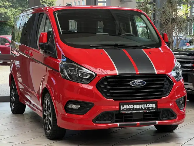 Ford Tourneo Custom main image