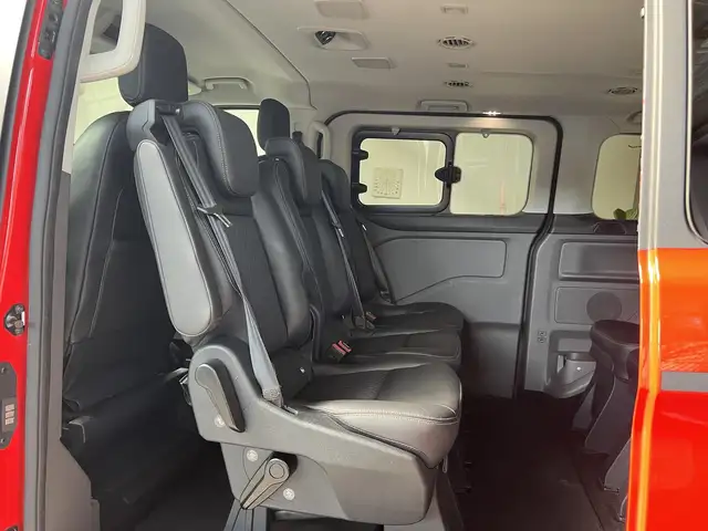 Ford Tourneo Custom view 15