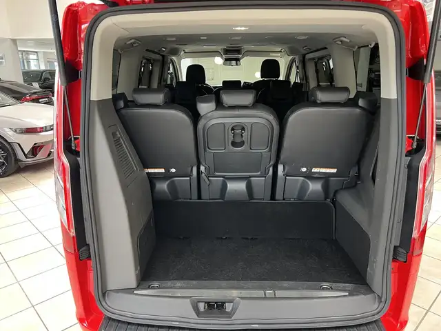 Ford Tourneo Custom view 6