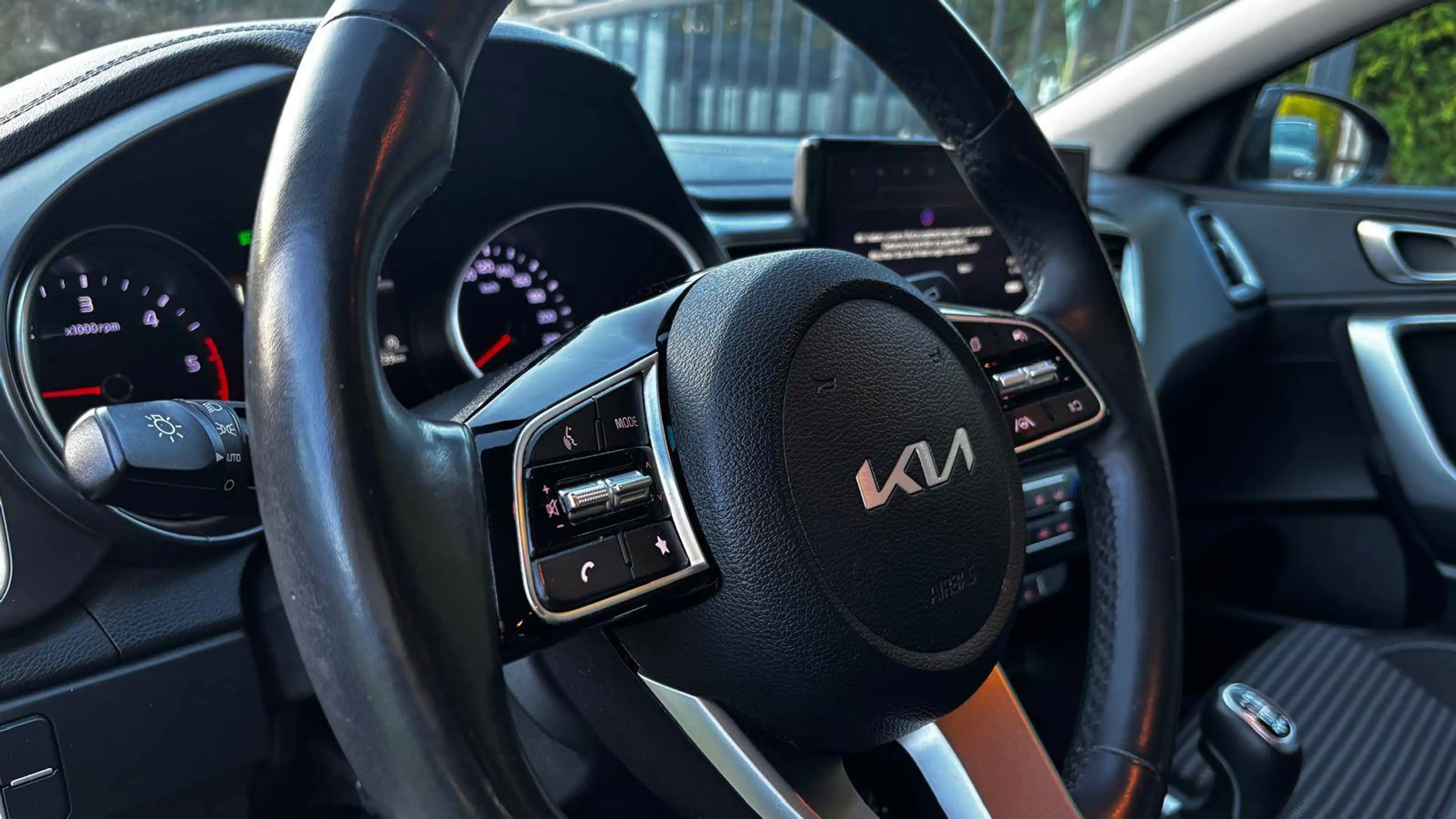 Kia Ceed SW / cee'd SW Ceed SW 1,6 CRDi Silber 48V *1.Besitz*Kamera*Navi* — photo 14