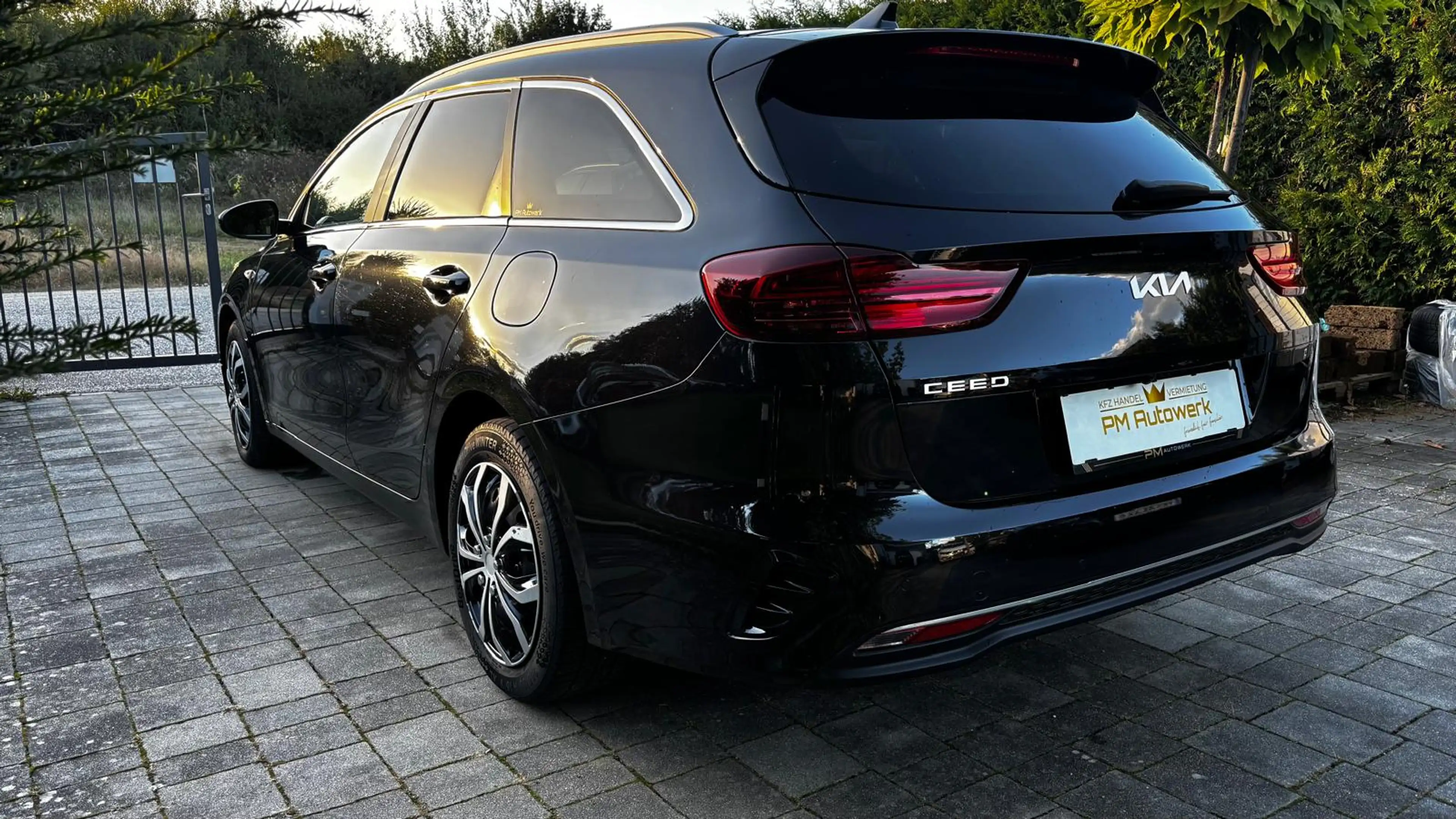 Kia Ceed SW / cee'd SW Ceed SW 1,6 CRDi Silber 48V *1.Besitz*Kamera*Navi* — photo 5