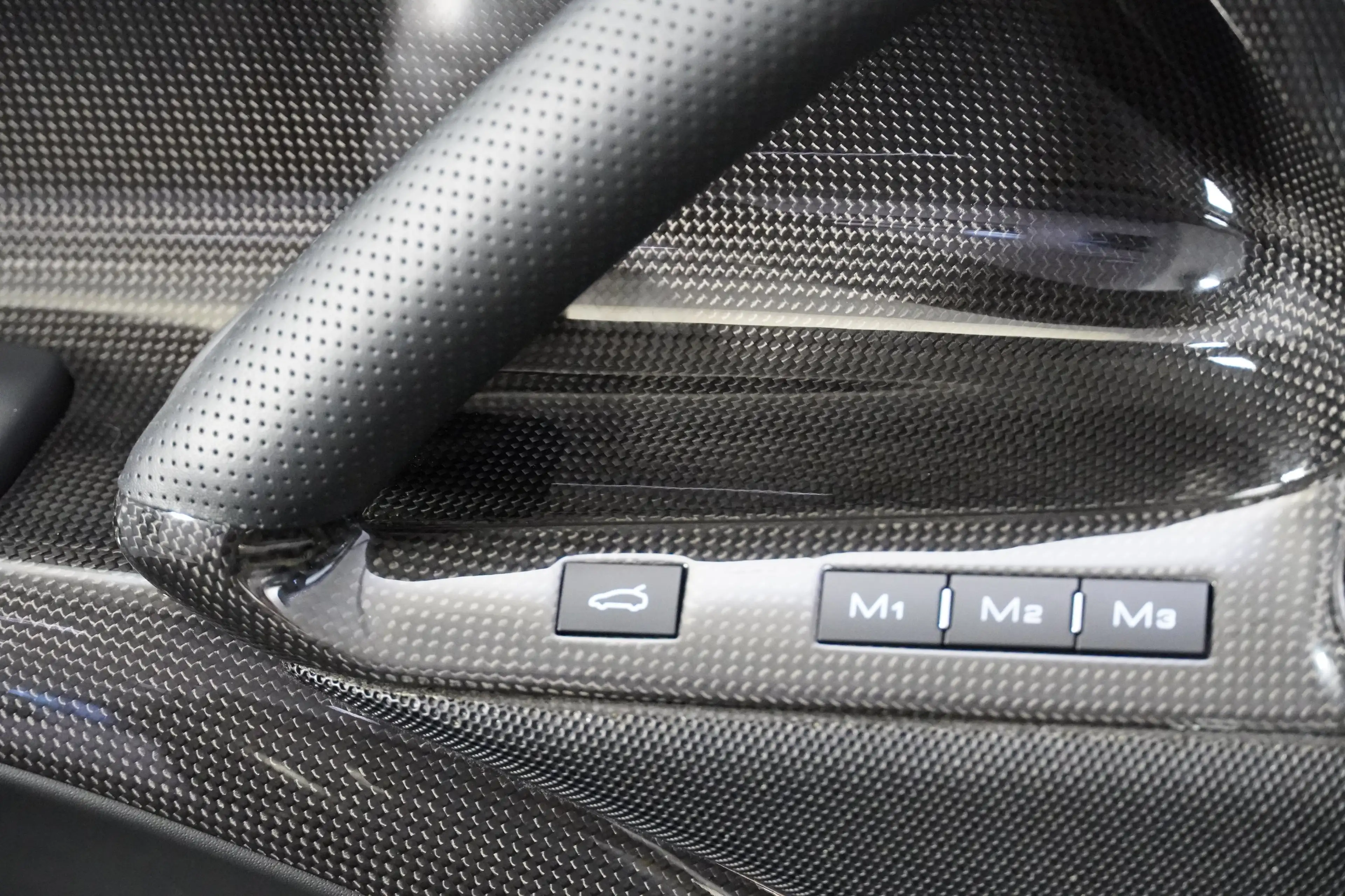 Ferrari 812 GTS — photo 9