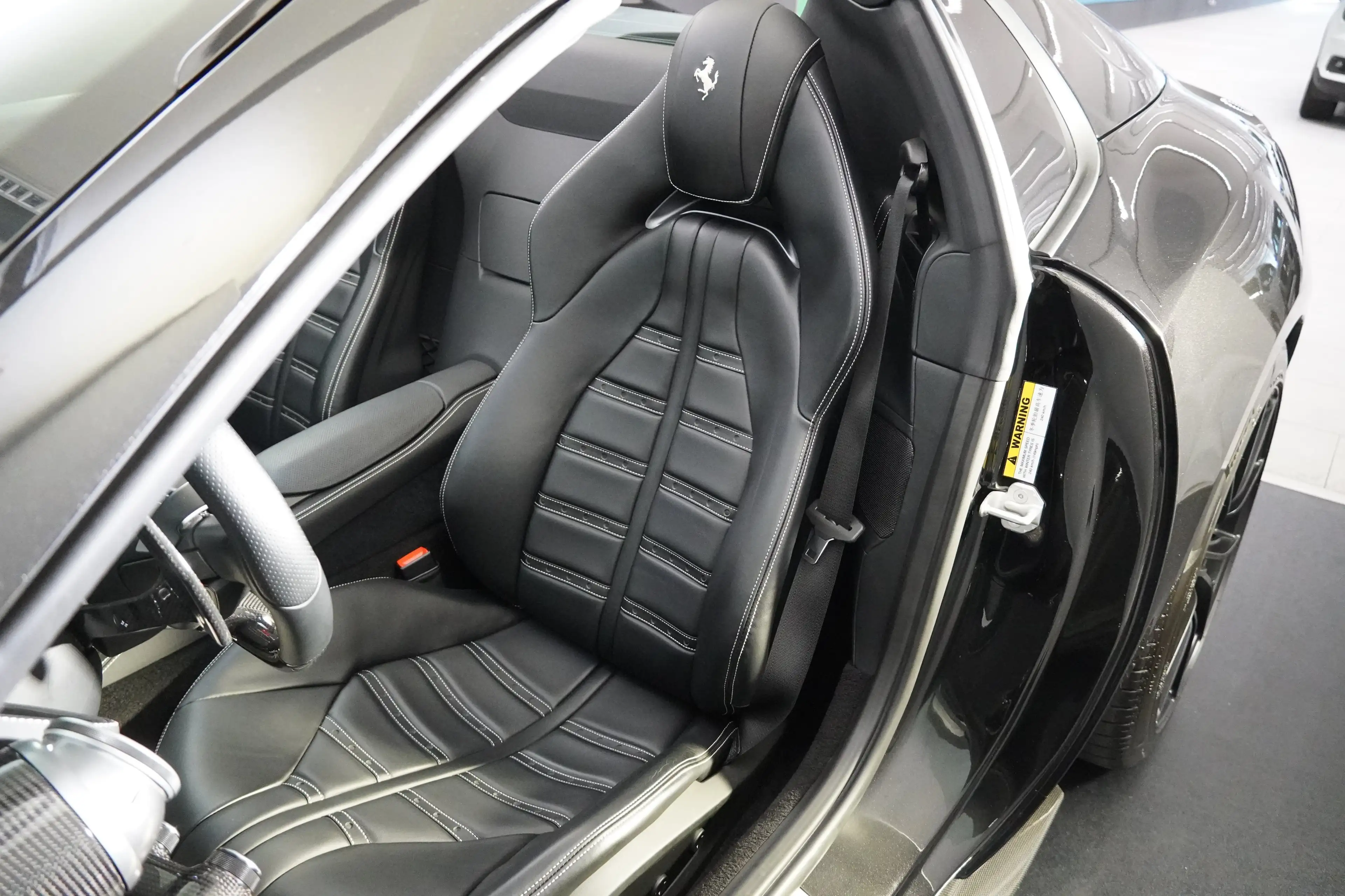 Ferrari 812 GTS — photo 13