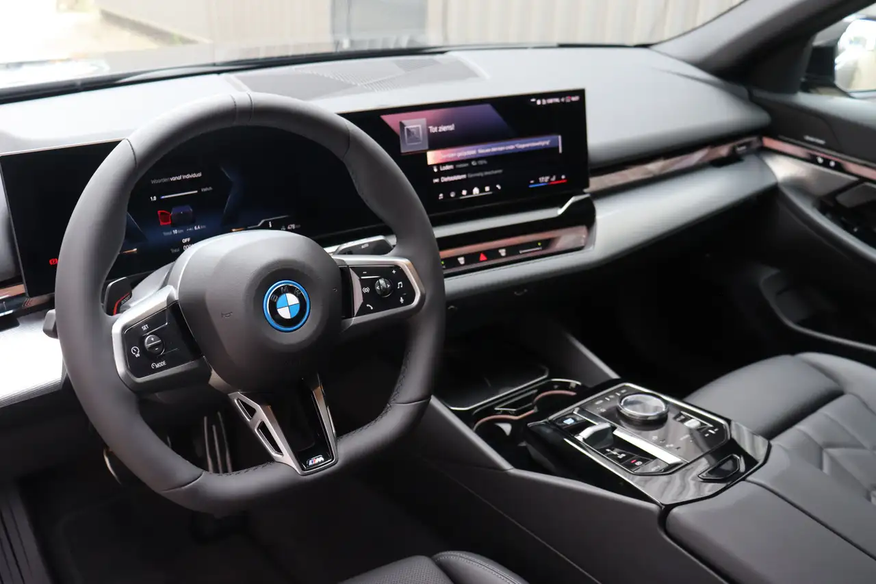 BMW i5 2026 — фото 13