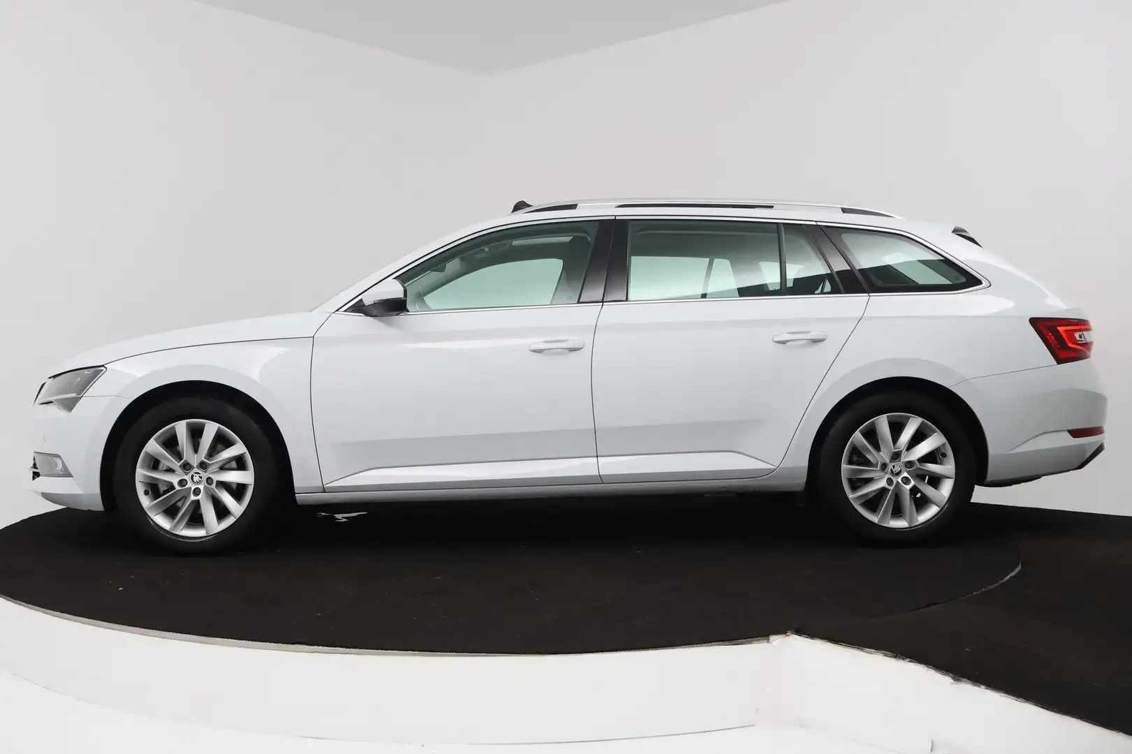 Skoda Superb Combi 1.5 TSI ACT Ambition Business (PANORAMADAK, Wit - 2
