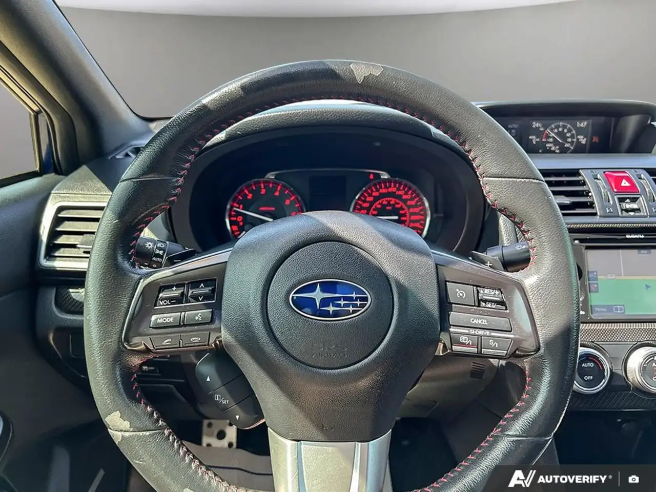 Subaru WRX снимка Subaru WRX