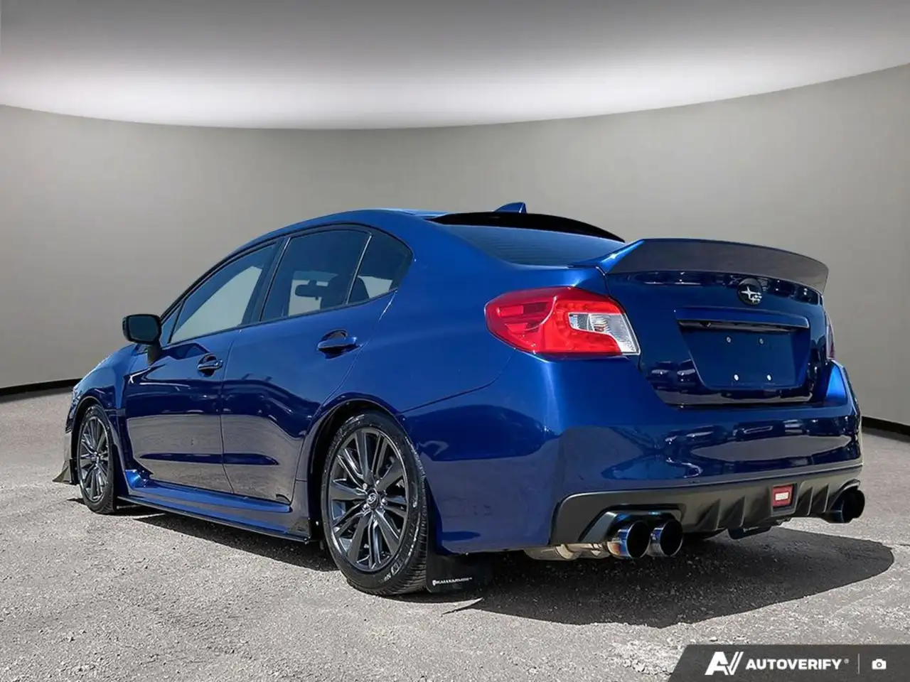 Subaru WRX снимка Subaru WRX
