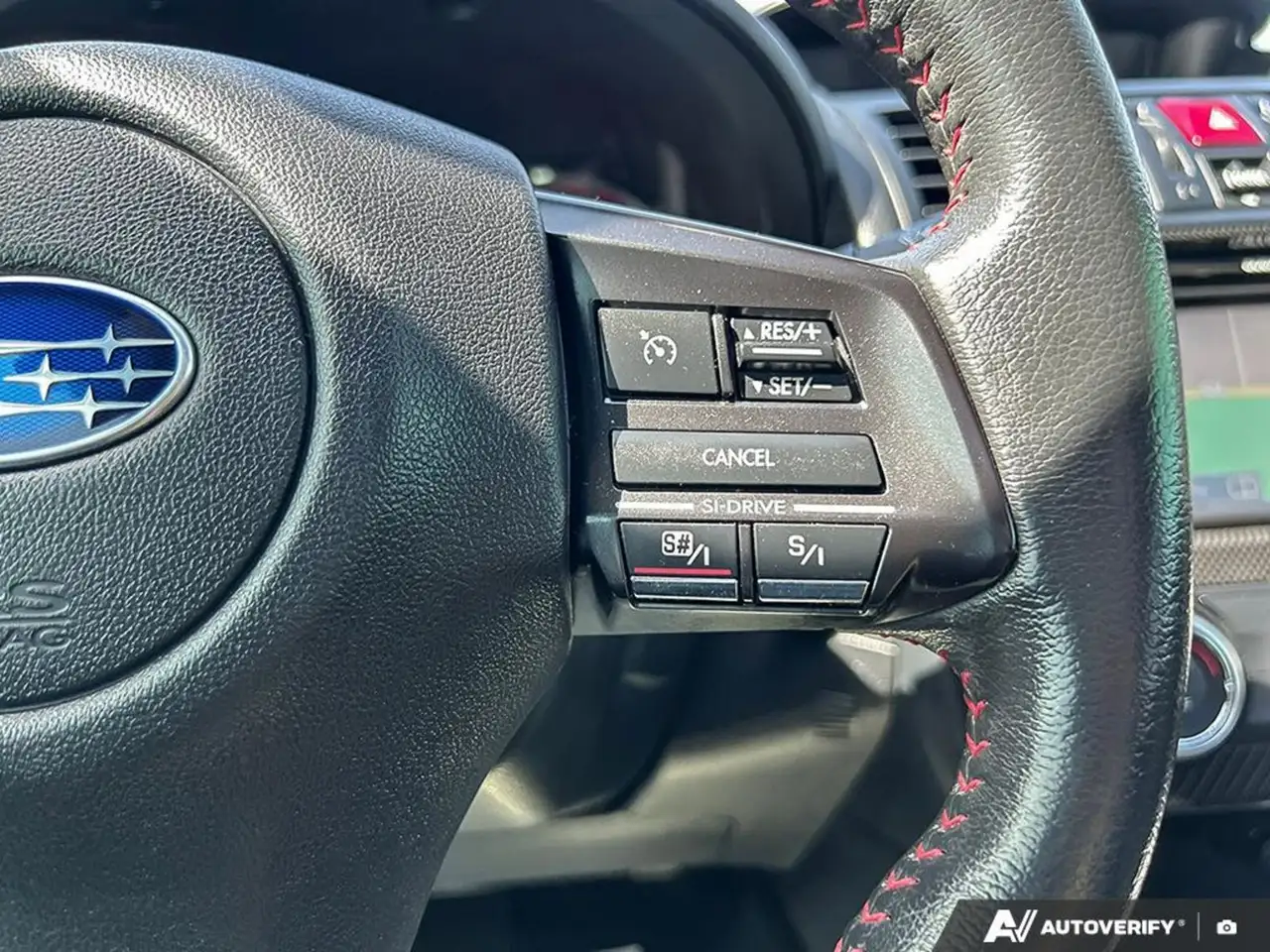 Subaru WRX снимка Subaru WRX