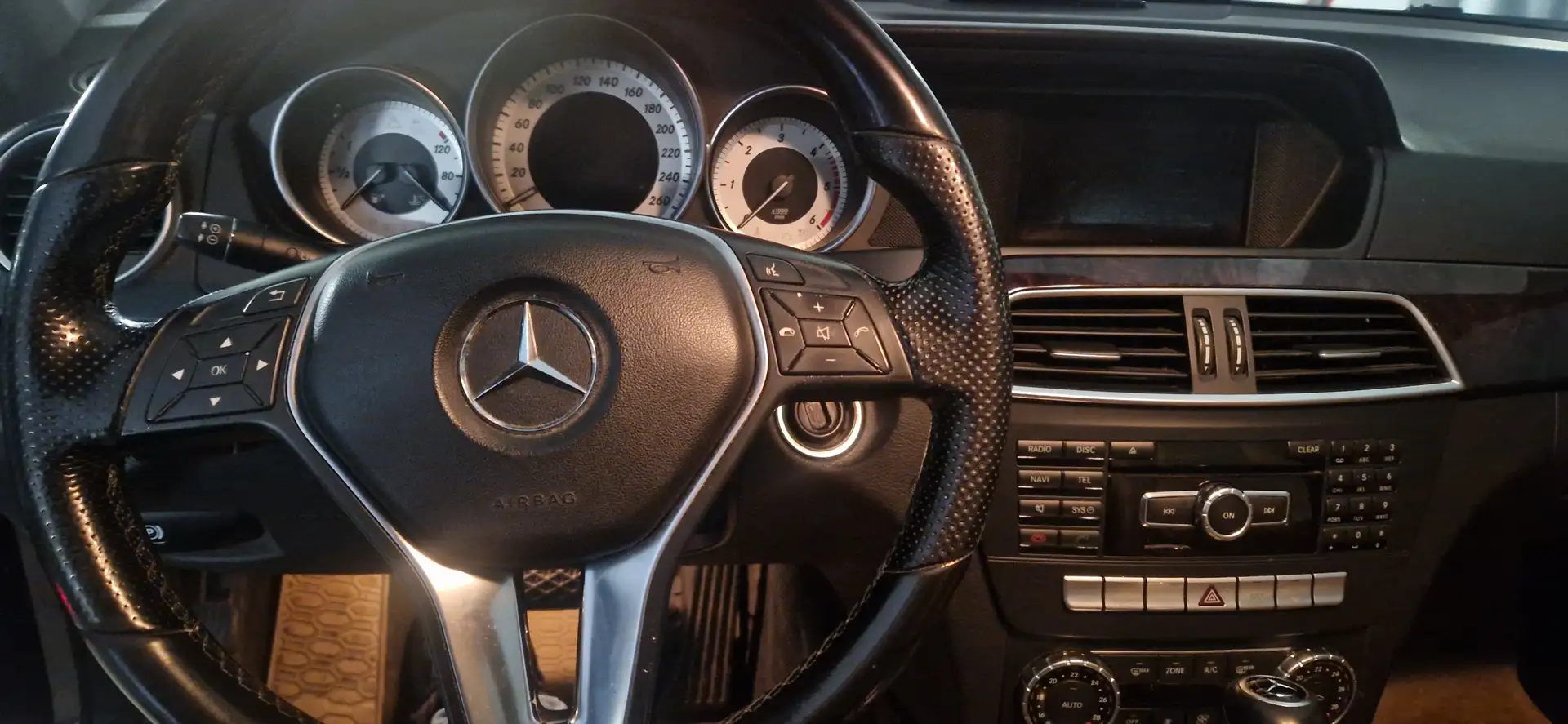 Mercedes-Benz C 220 C 220 CDI DPF (BlueEFFICIENCY) 7G-TRONIC Avantgard - 1