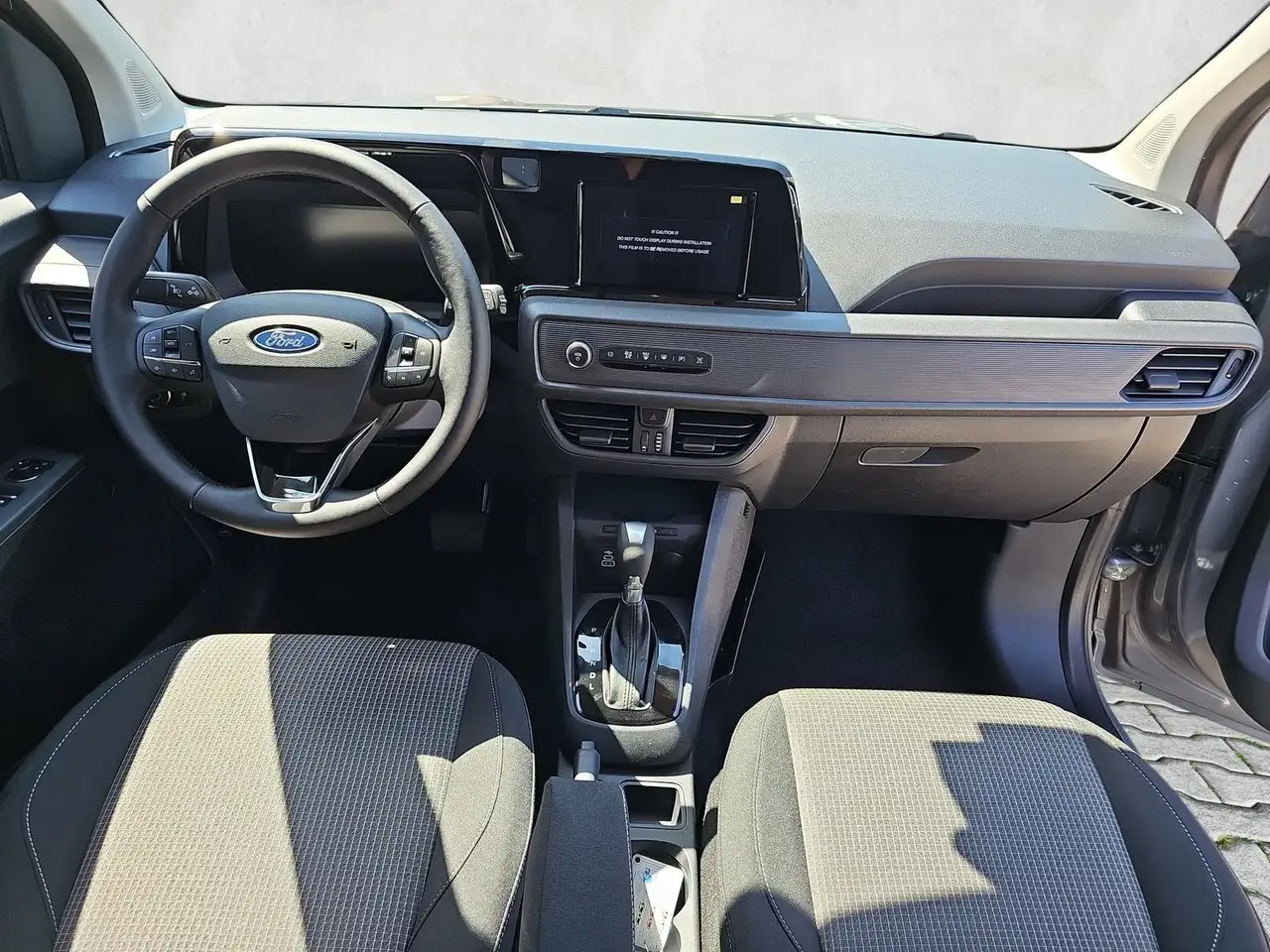 Ford Tourneo Courier 2026 — фото 11