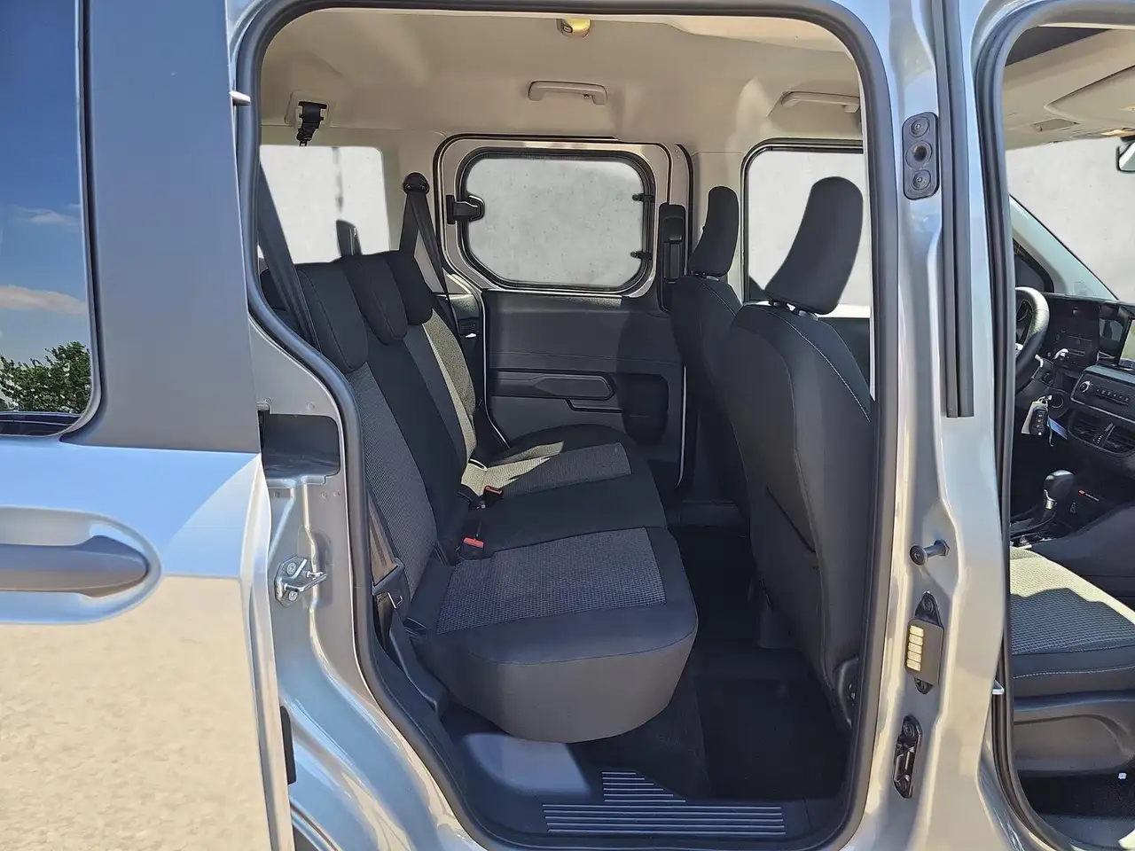 Ford Tourneo Courier 2026 — фото 13