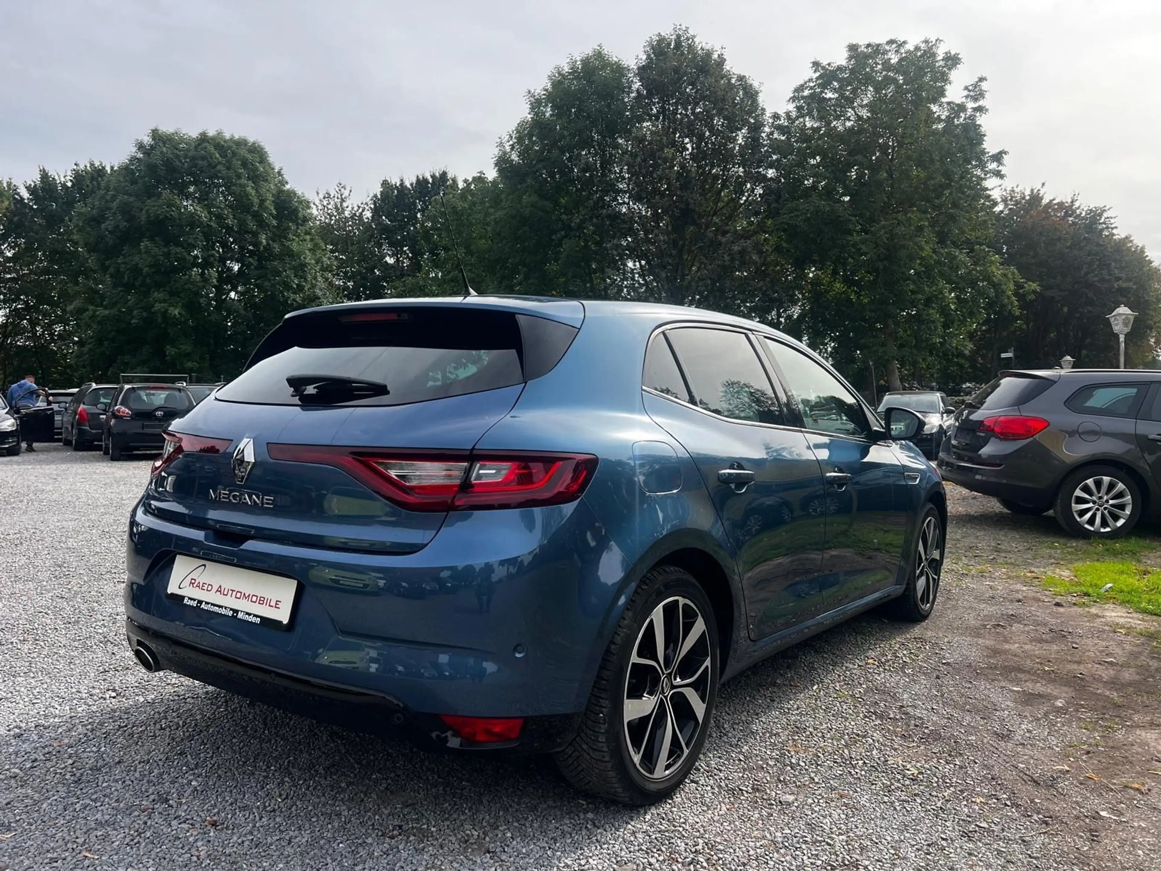 Renault Megane IV Lim.BOSE-Edition*Automatik*56Tkm*1Hd* — photo 5