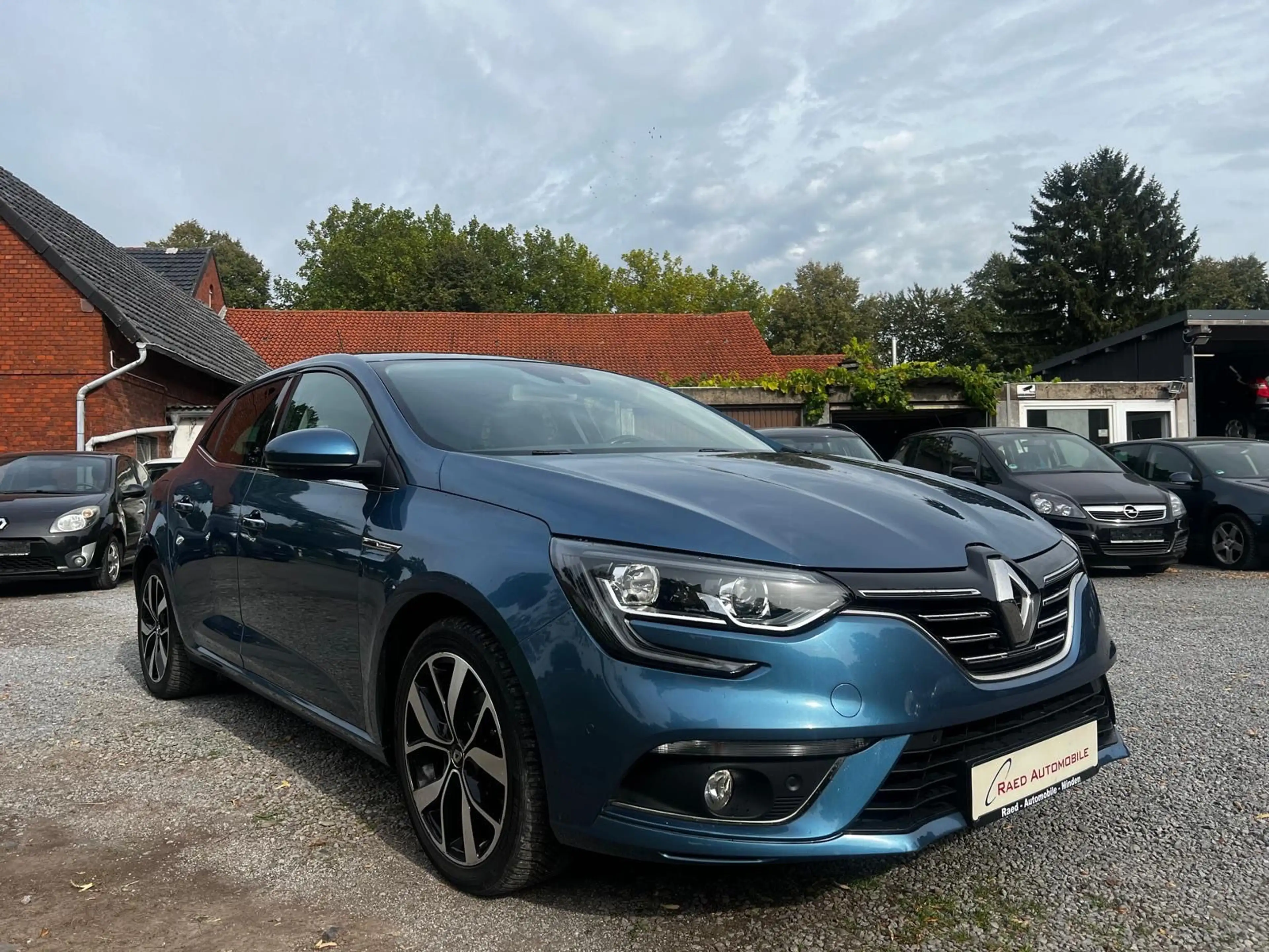 Renault Megane IV Lim.BOSE-Edition*Automatik*56Tkm*1Hd* — photo 7