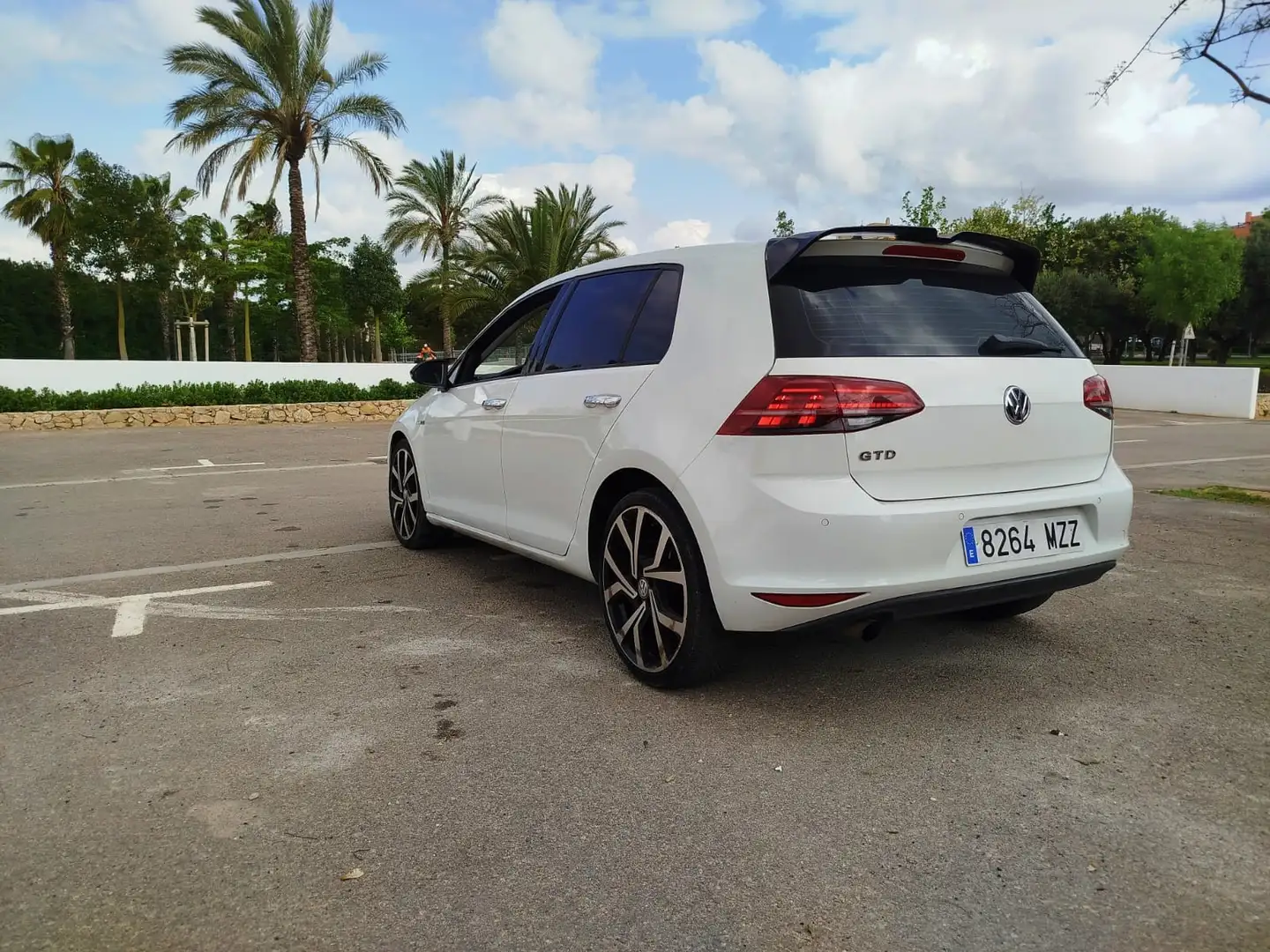 Volkswagen Golf 1.6TDI CR BMT Sport 105 - 1