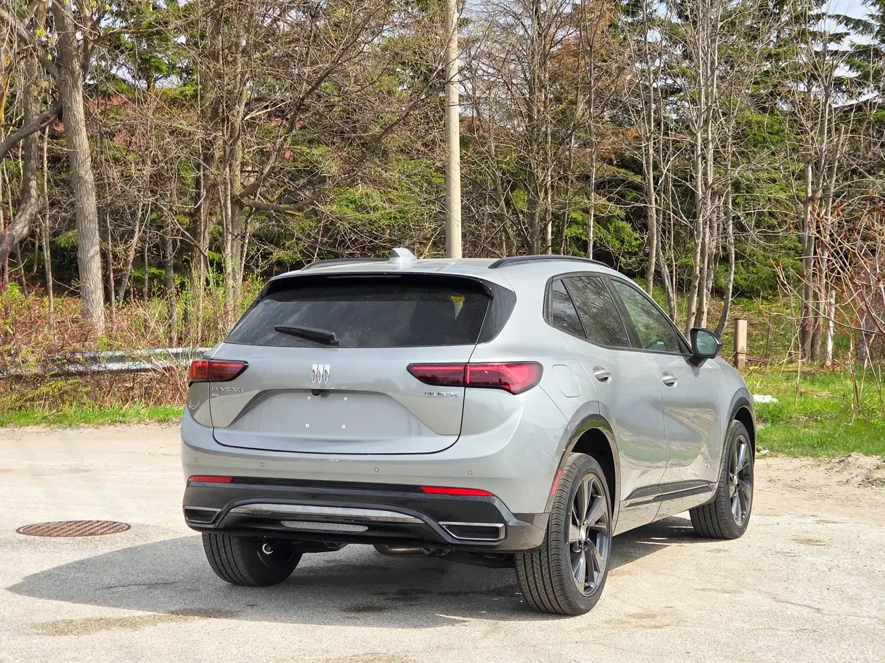 Buick Envision photo Buick Envision