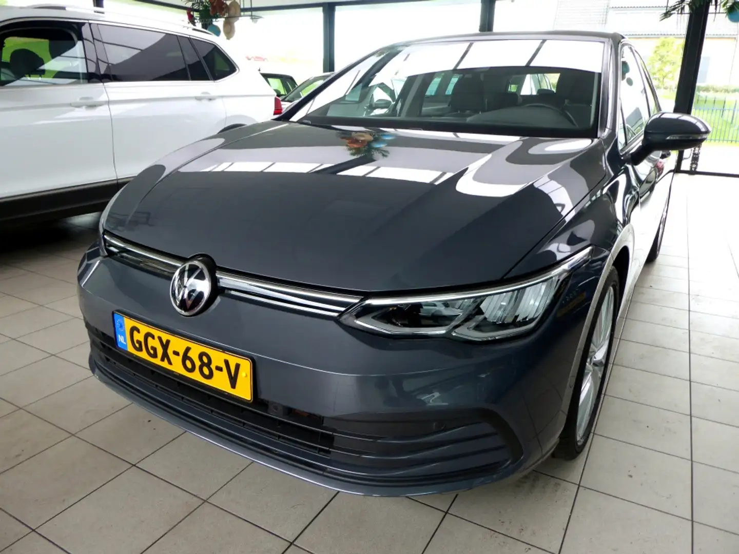 Volkswagen Golf 1.5 TSI Life.18"LMV/Navi-Cam/Vitrual/Led. Gris - 2