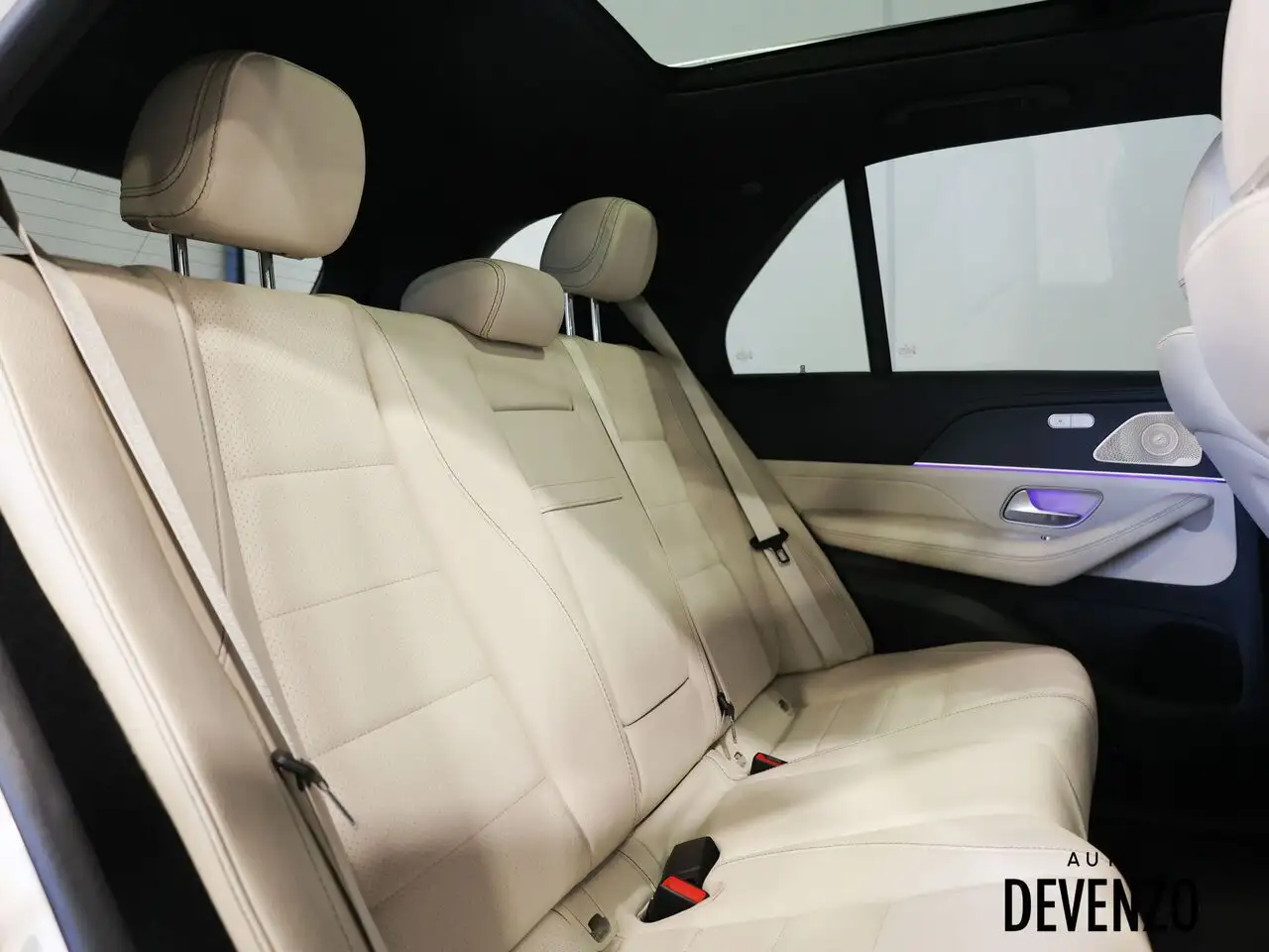 Mercedes-Benz GLE снимка Mercedes-Benz GLE