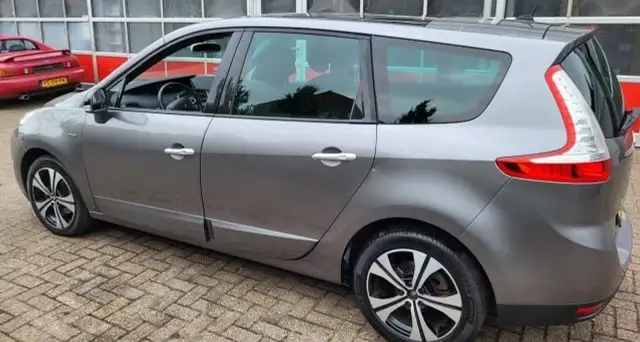 Renault Grand Scenic 1.4 TCe Bose schuif/kanteldak en dakdragers