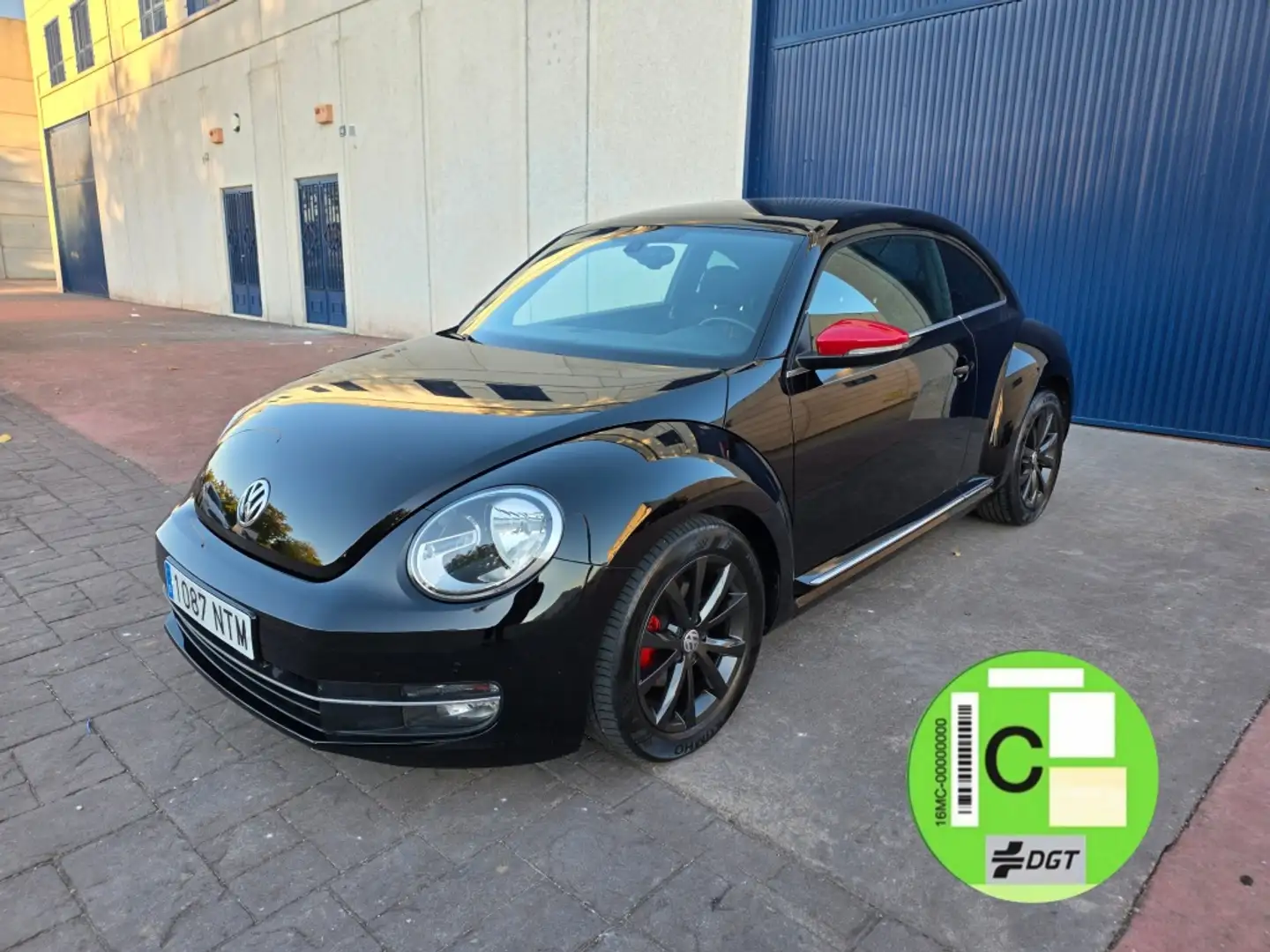 Volkswagen Beetle 2.0TDI Design 150 Negro - 1