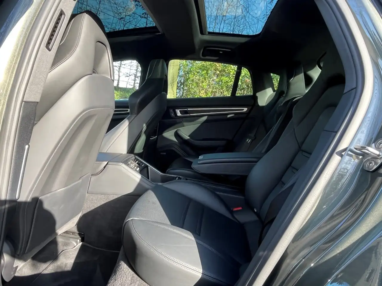 Porsche Panamera 4 E-Hybrid Platinum Edition Sportchrono-18way-21" 13