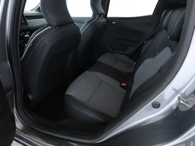 Renault Clio view 12