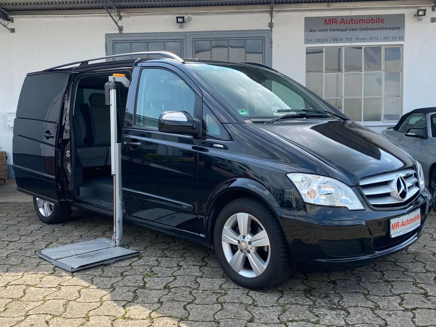 Mercedes-Benz Viano Lang*1.Hd*Behindertengerecht*Rampe*el.Tür* Schwarz - 1