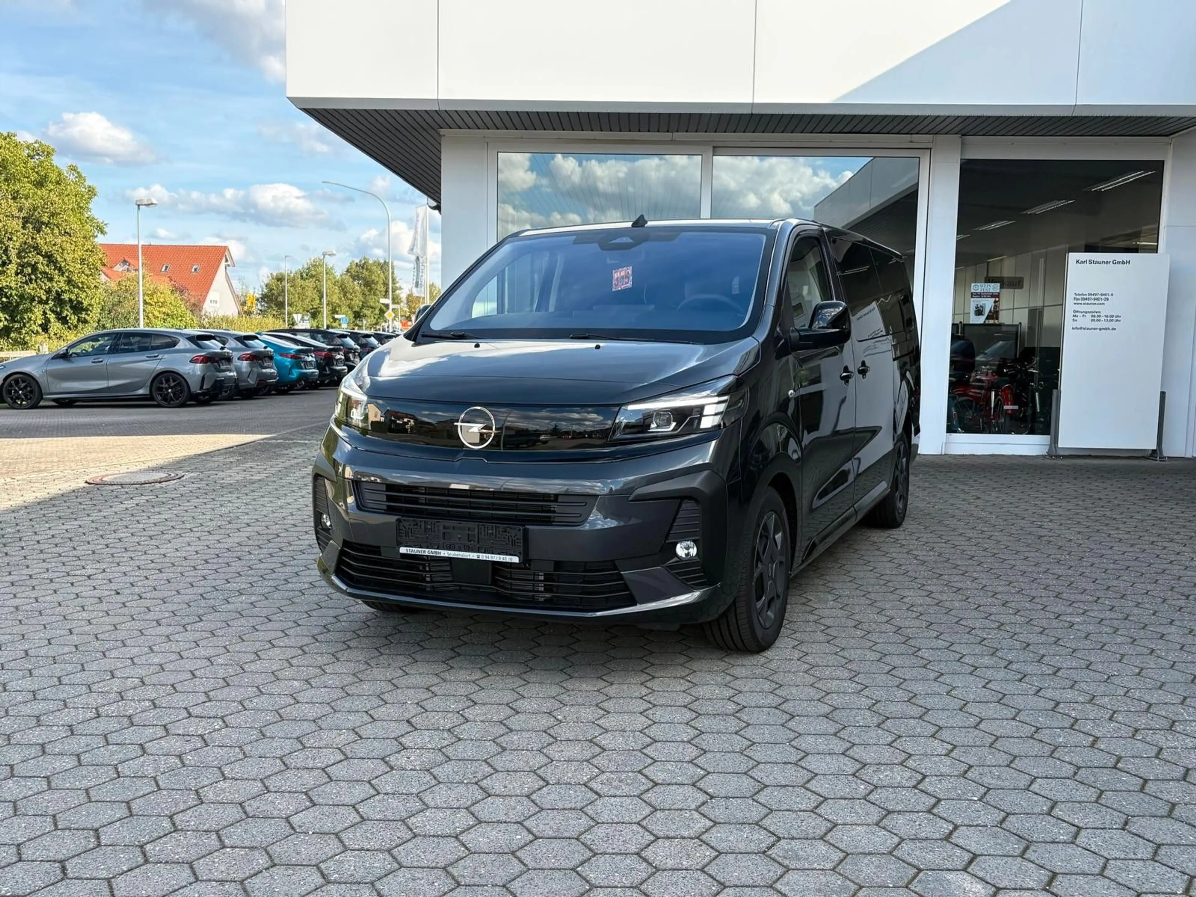 Opel Zafira Life 2.2 Business Edition XL LED TEMPOMAT — photo 2