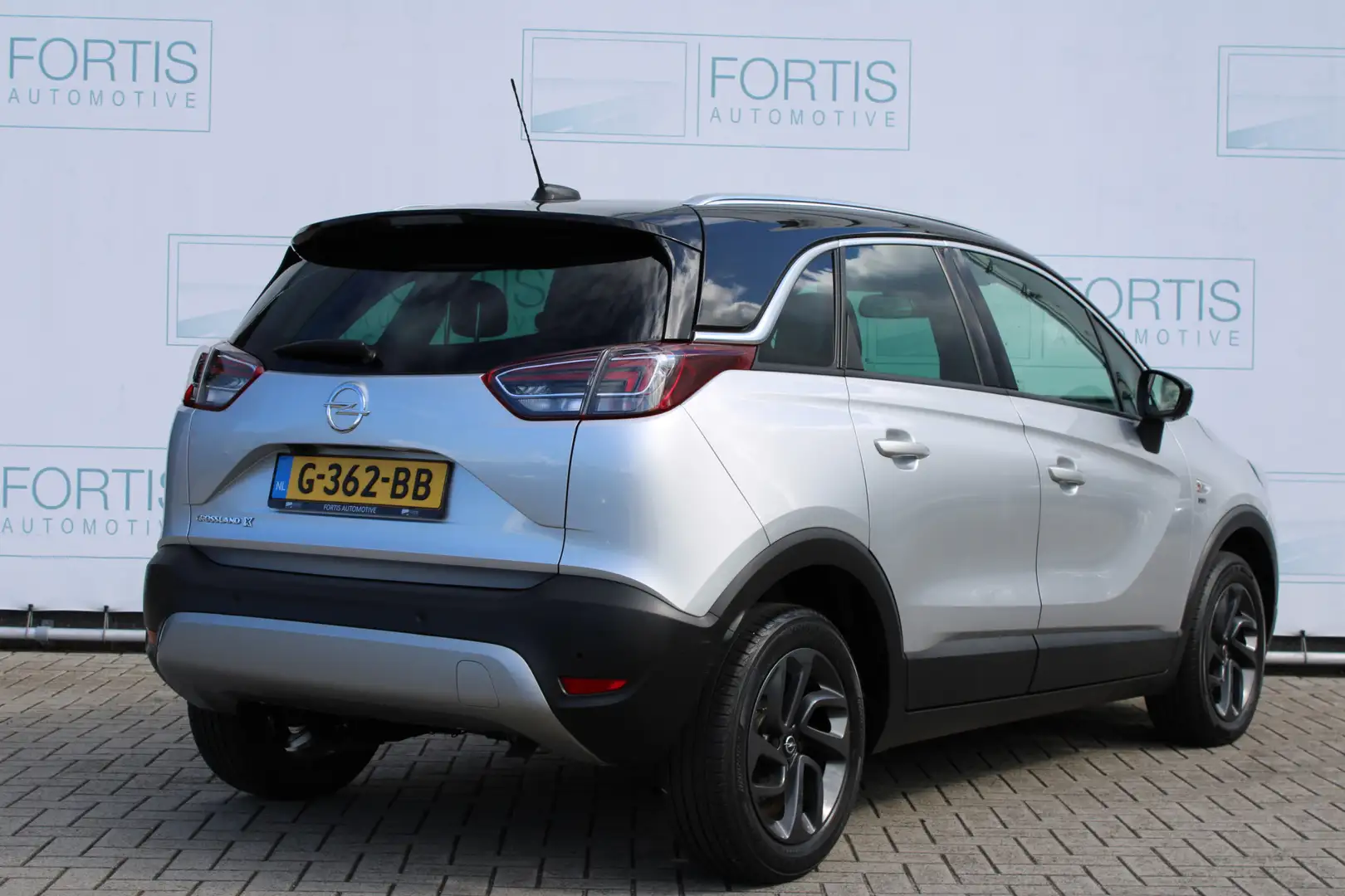 Opel Crossland X 1.2 Turbo 120 Jaar Edition NL AUTO | CAMERA | CARP Gris - 2