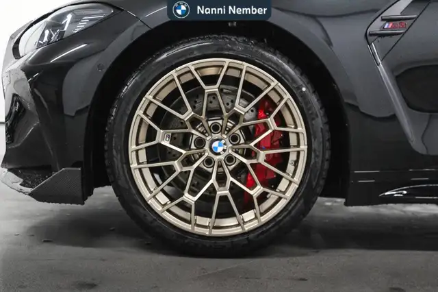 BMW M3 view 7