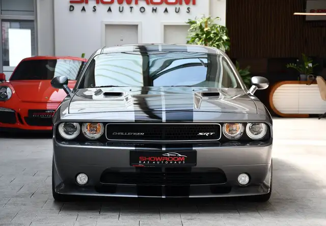 Dodge Challenger view 6