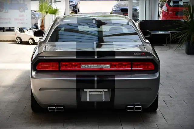 Dodge Challenger view 7